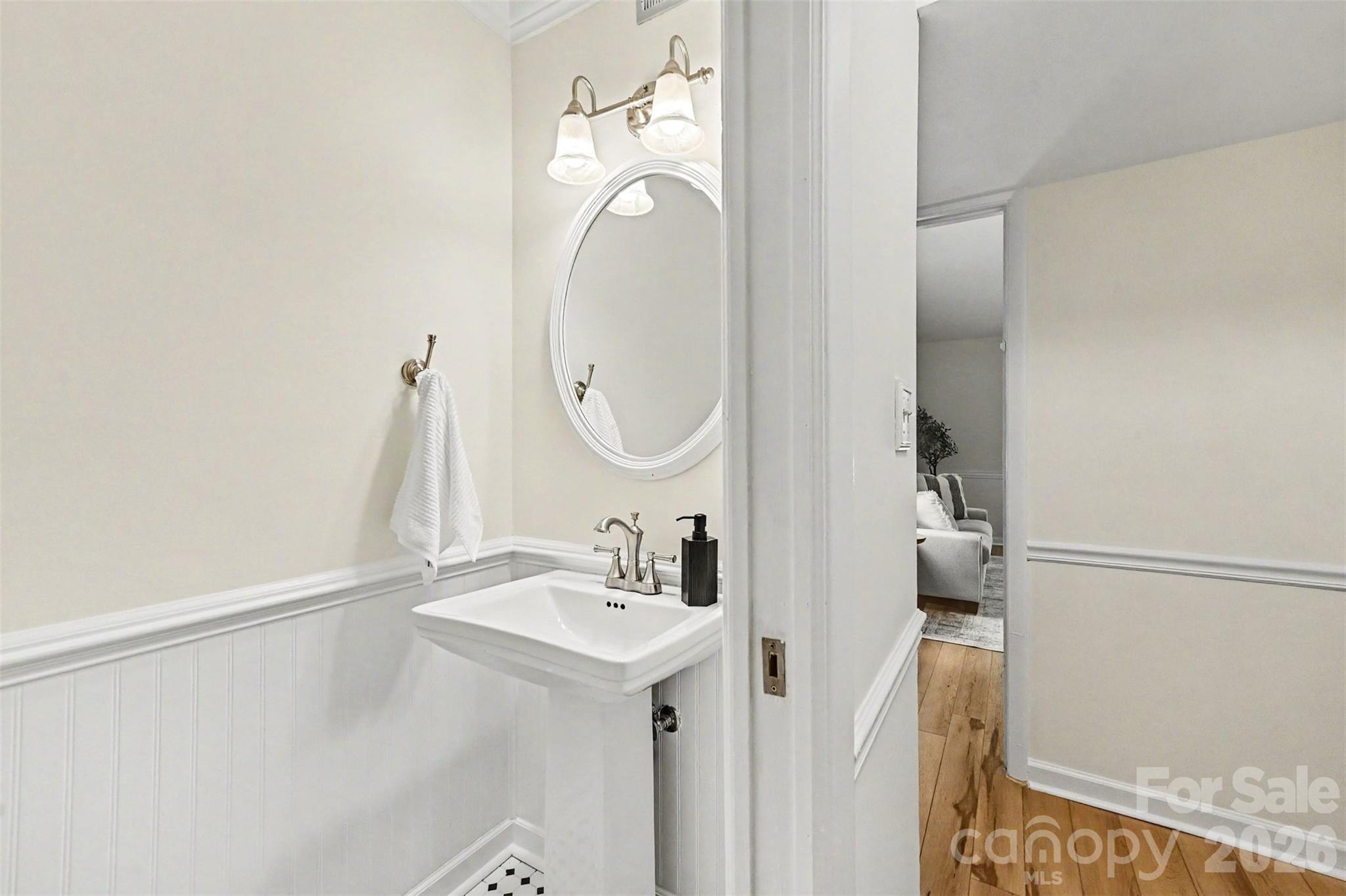 9322 New Towne Drive — Matthews