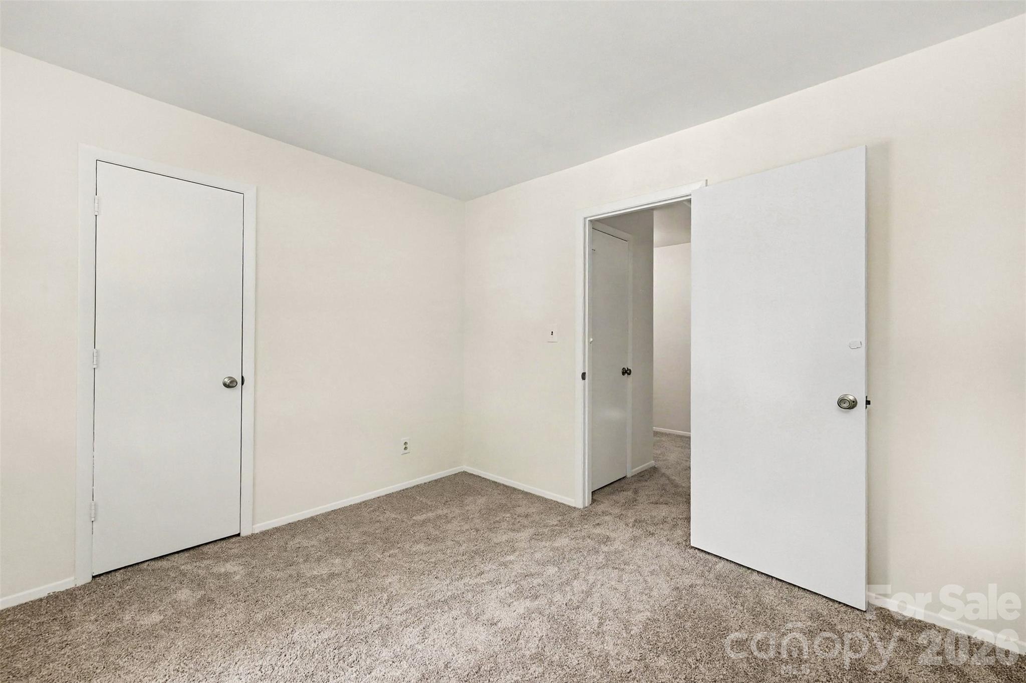 9322 New Towne Drive — Matthews