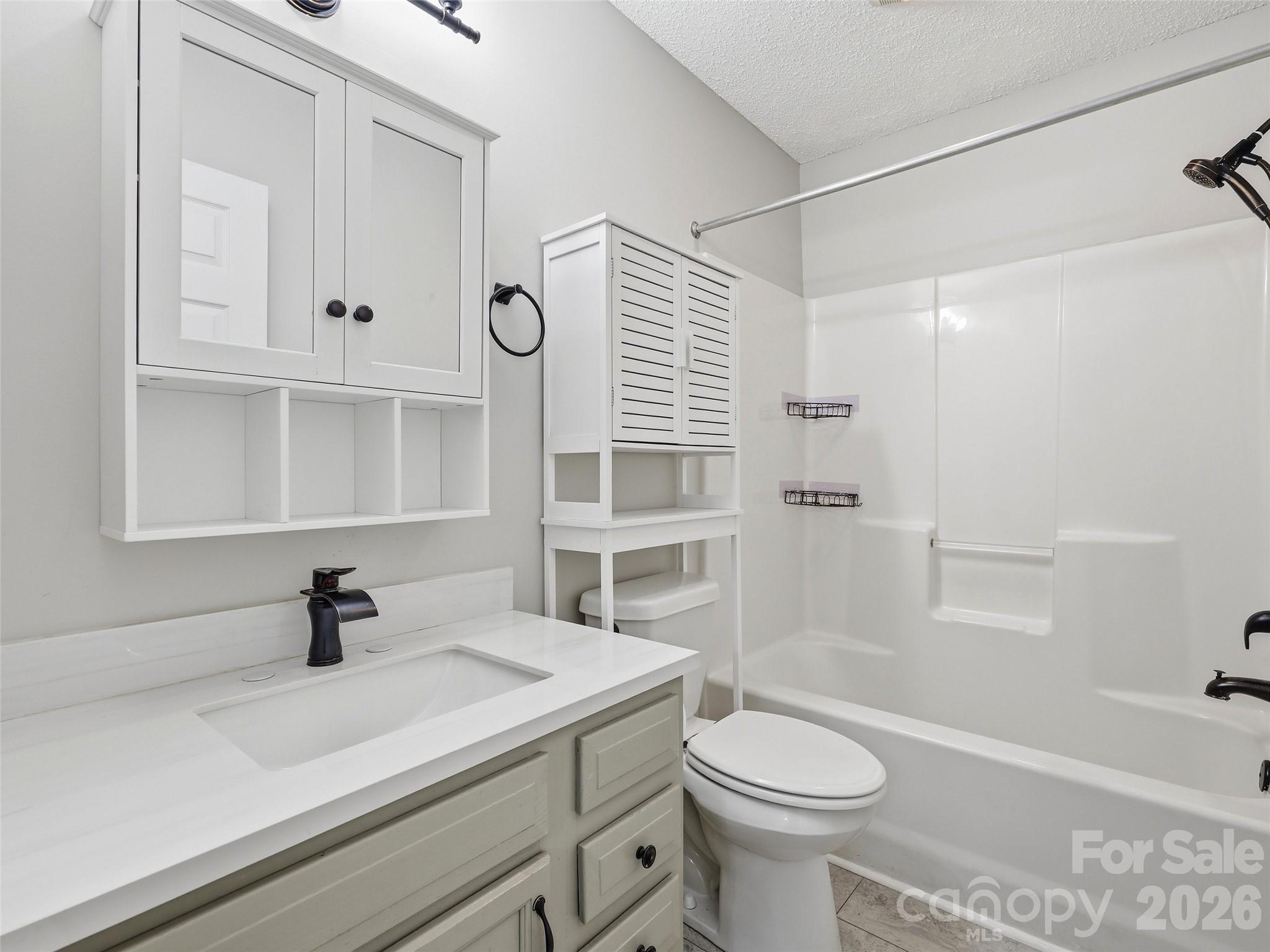 42 Queen Road #D — Candler