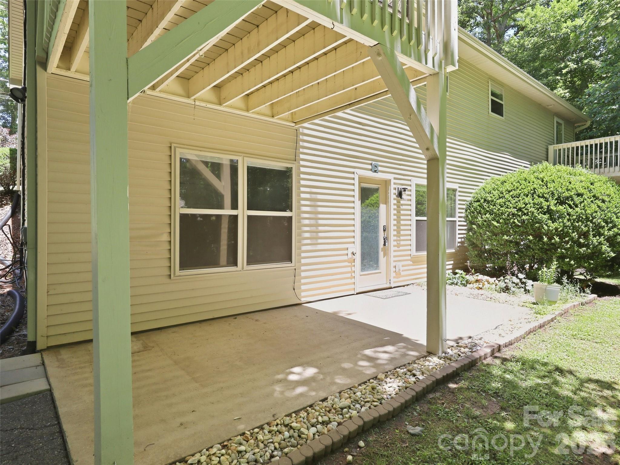 42 Queen Road #D — Candler