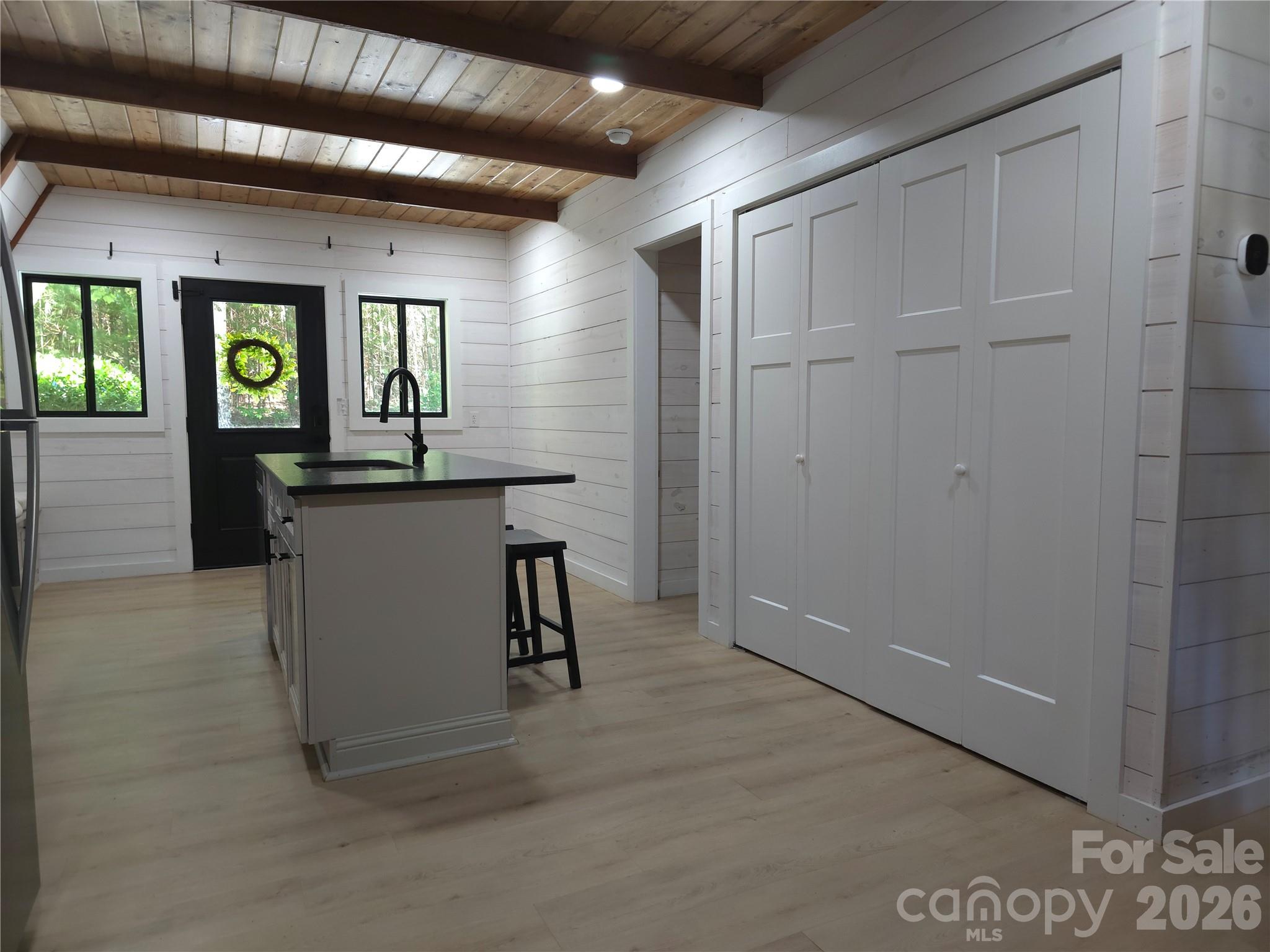 826 Shumont Road — Black Mountain