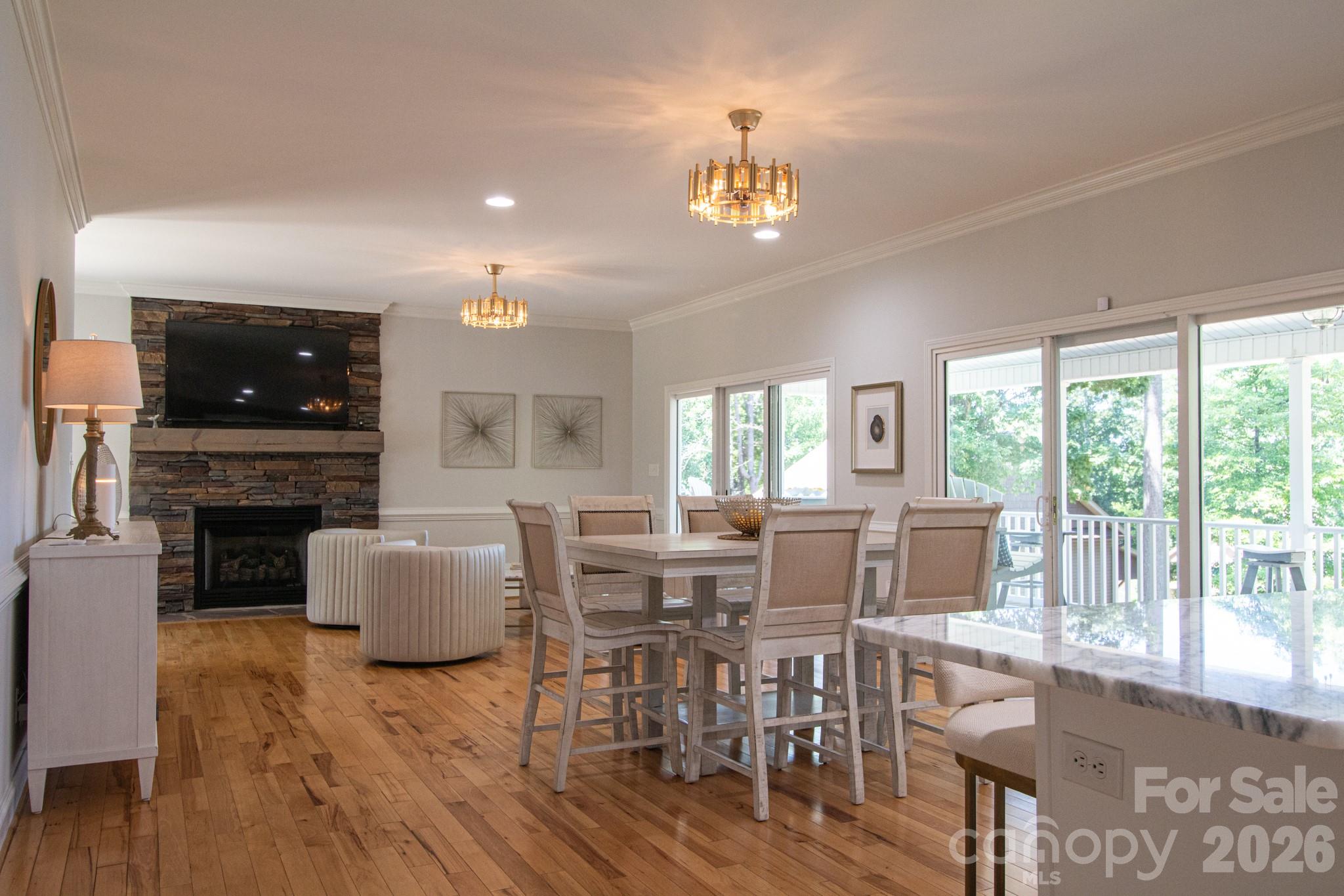 794 Riverwood Drive — Lexington