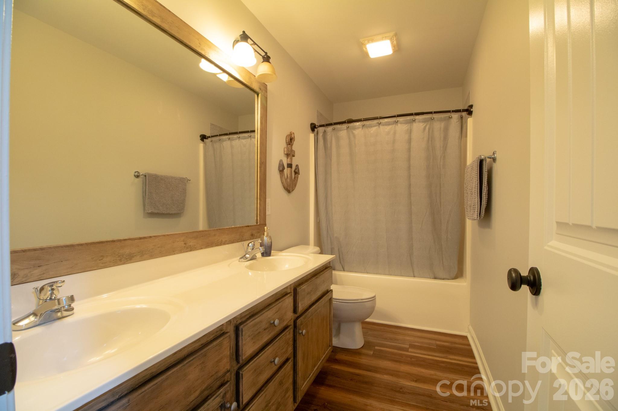 794 Riverwood Drive — Lexington