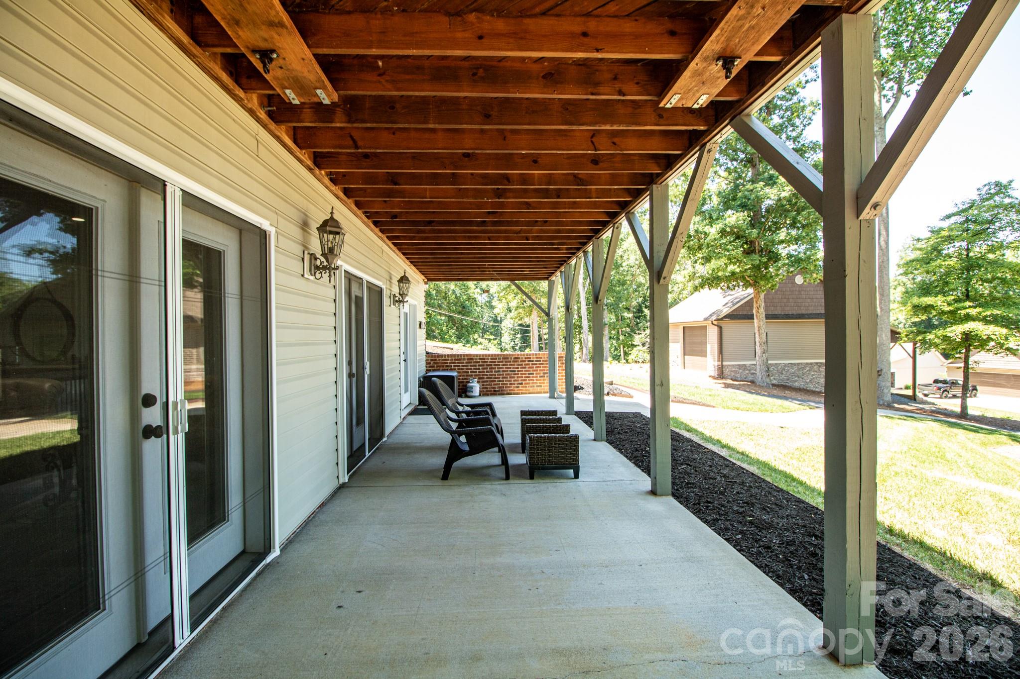 794 Riverwood Drive — Lexington