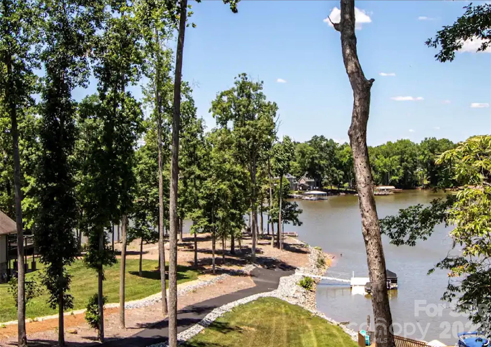 794 Riverwood Drive — Lexington