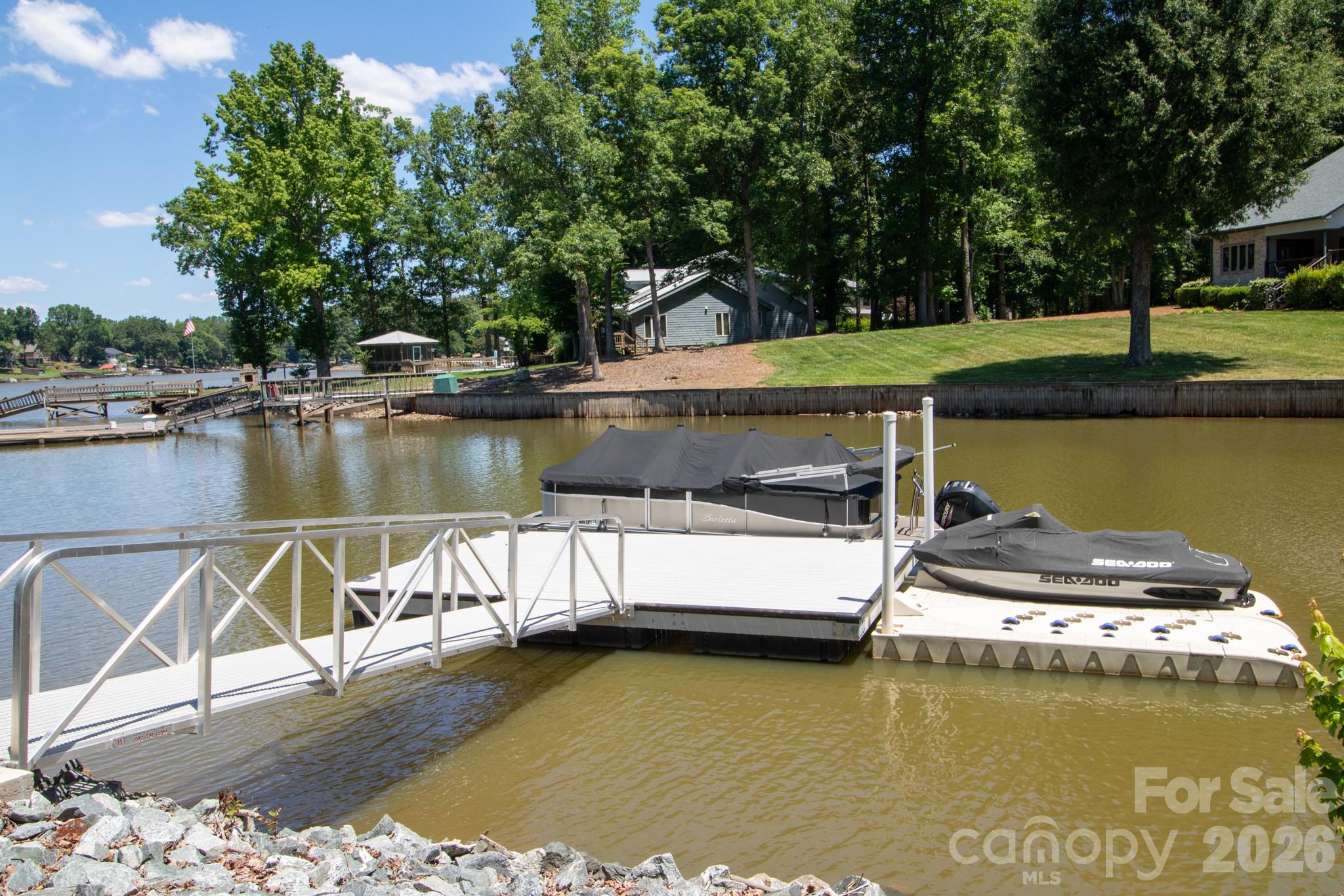 794 Riverwood Drive — Lexington