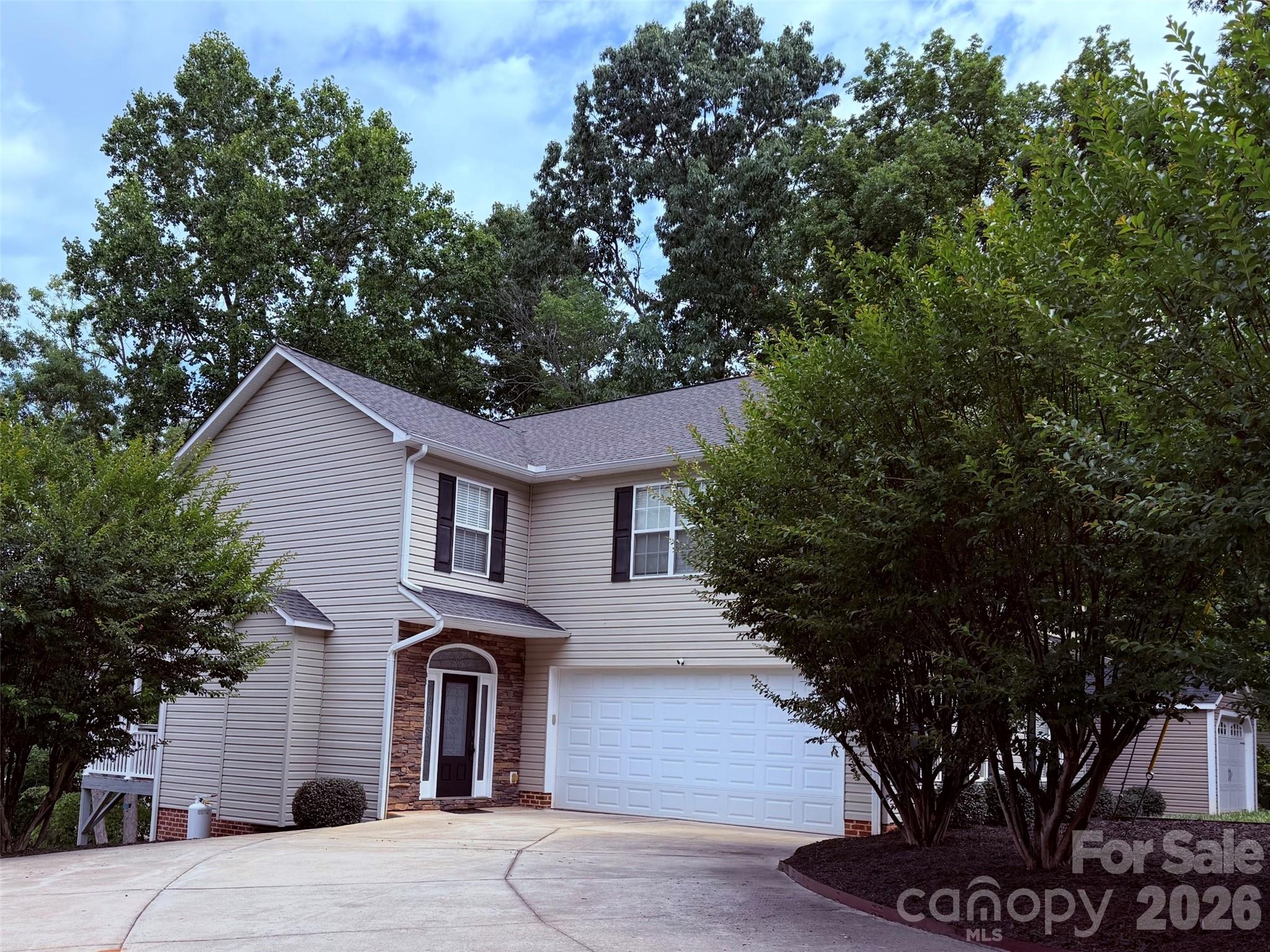 794 Riverwood Drive — Lexington