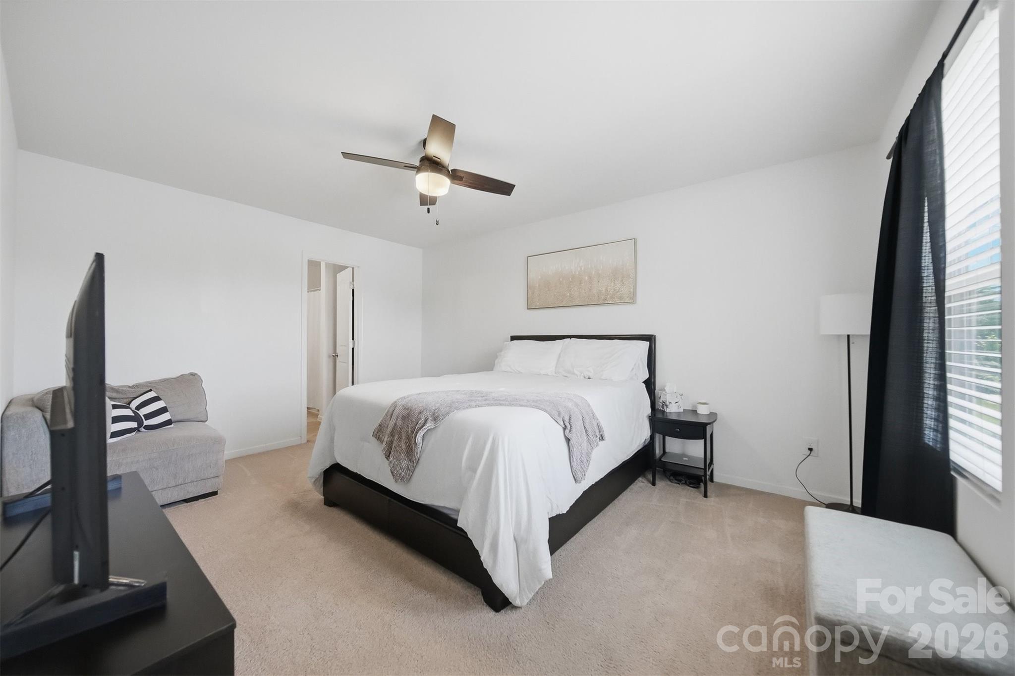 3938 Hemingway Drive NW — Hickory