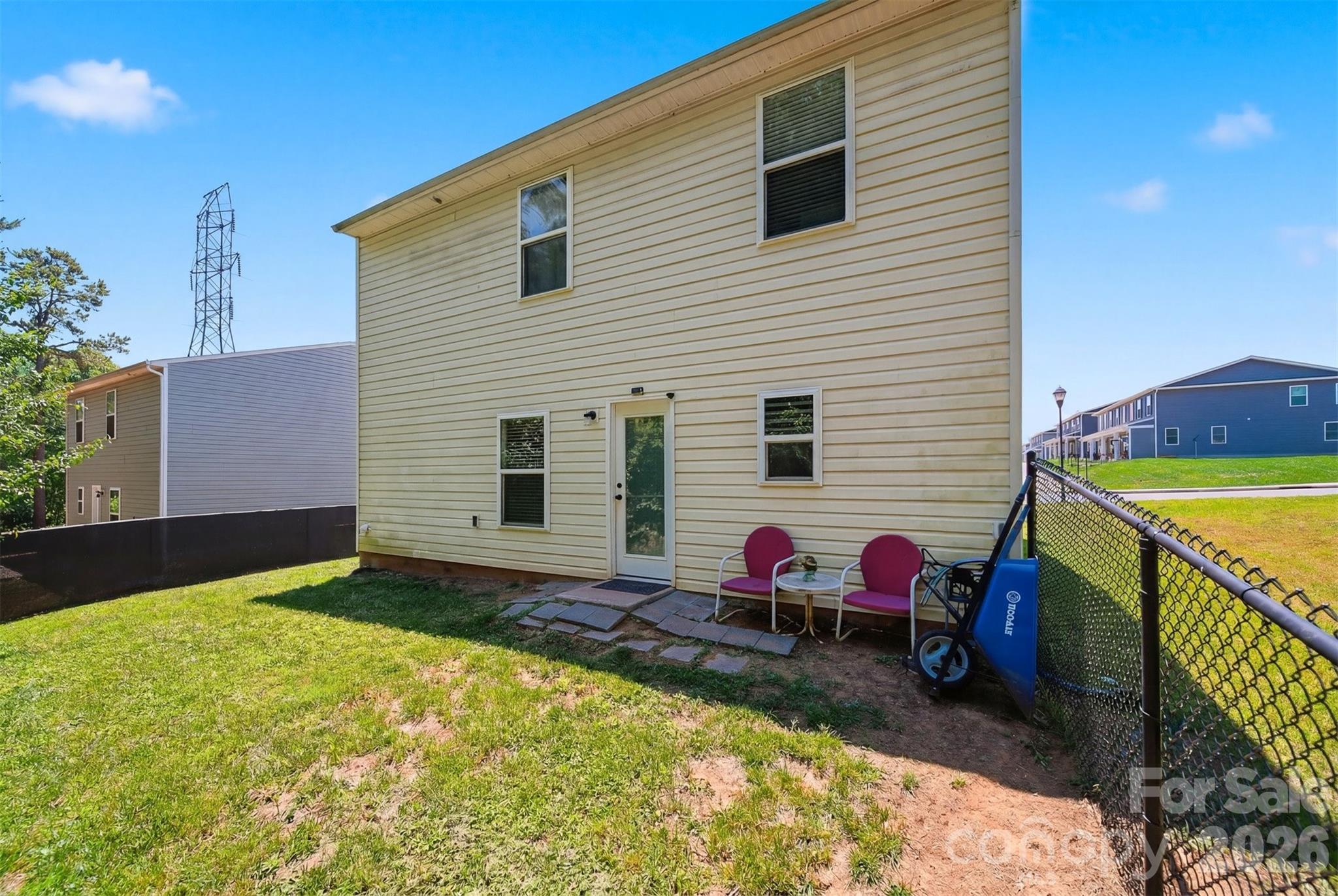 3938 Hemingway Drive NW — Hickory