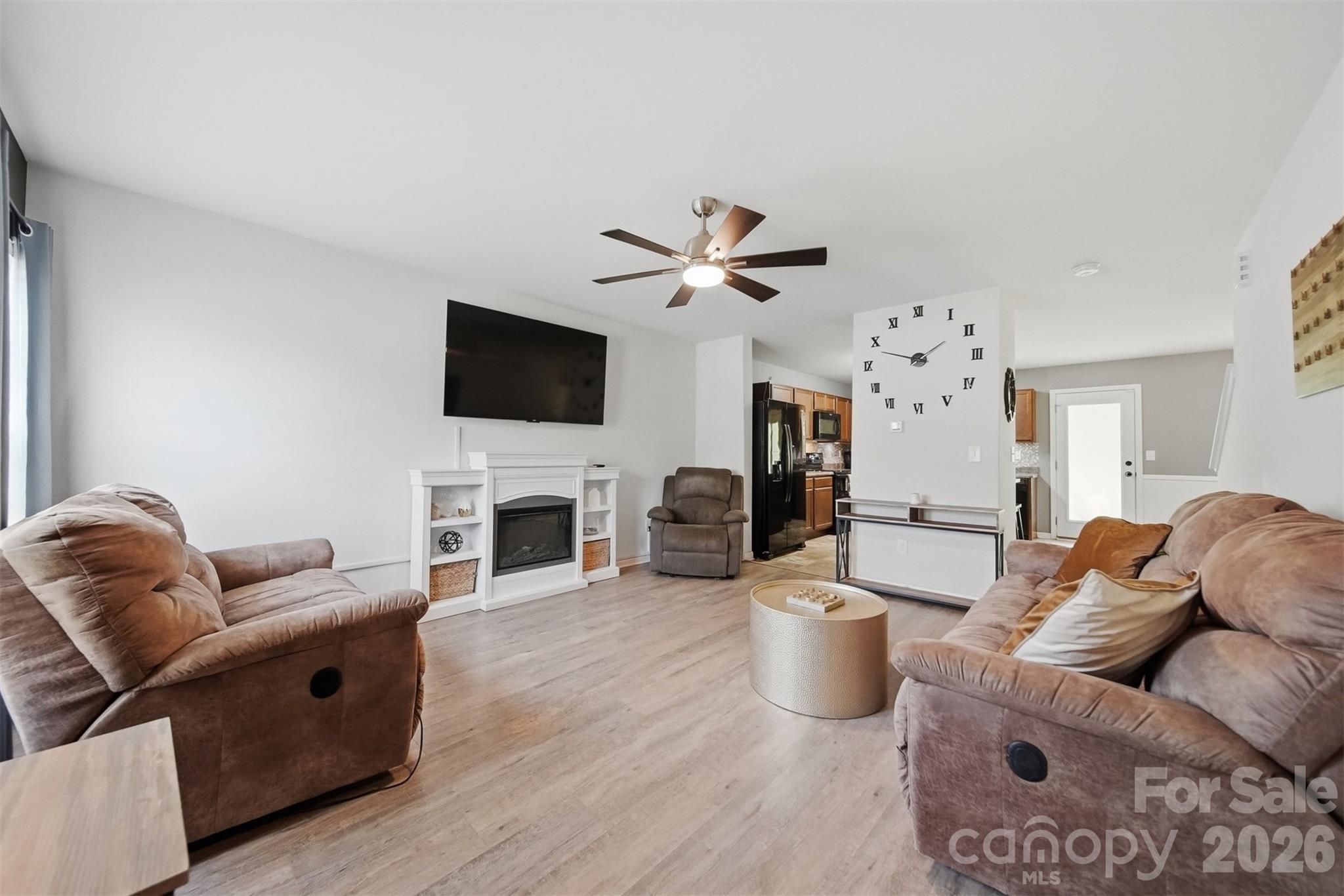3938 Hemingway Drive NW — Hickory