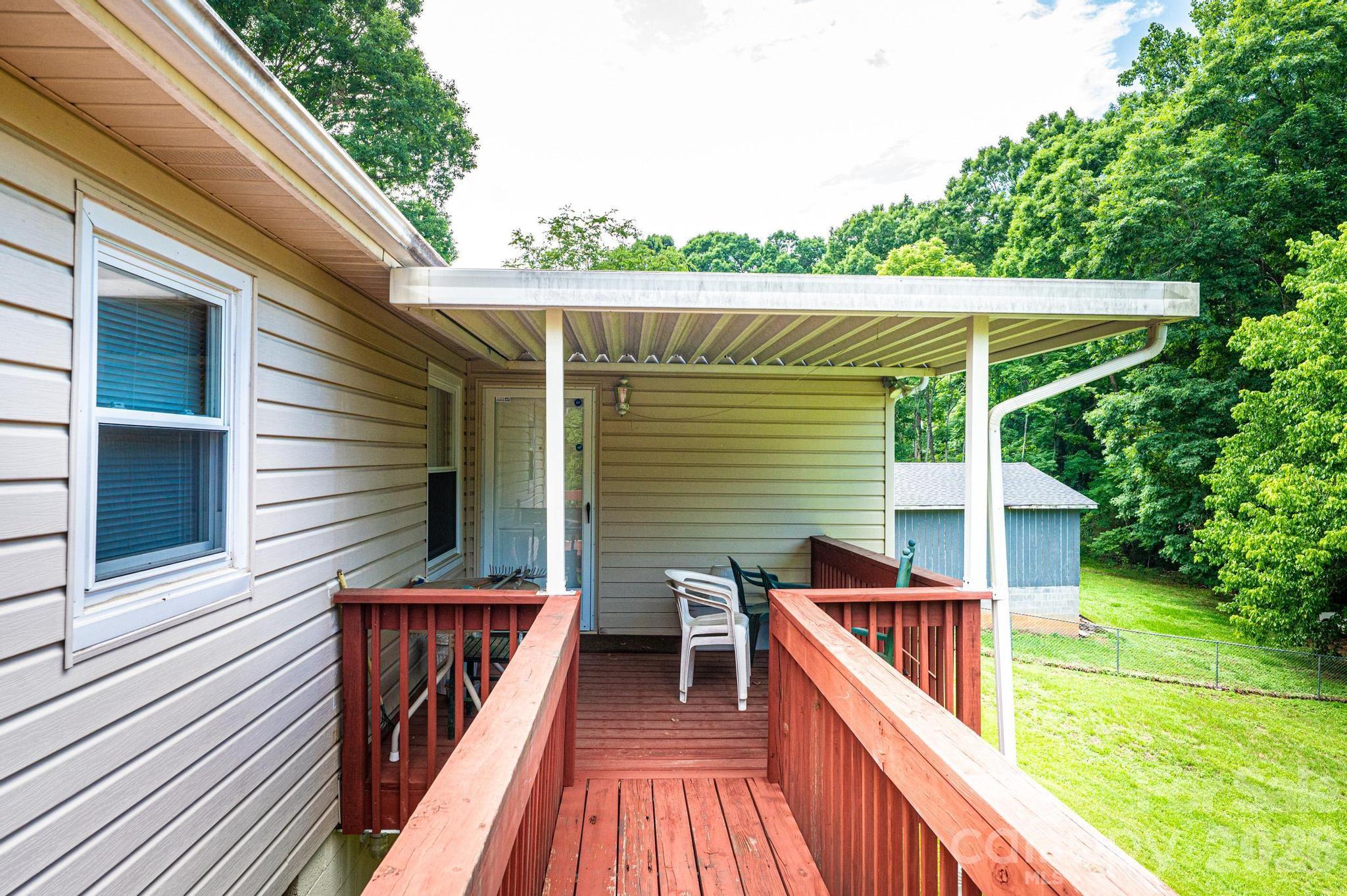 452 Swanson Drive SW — Lenoir