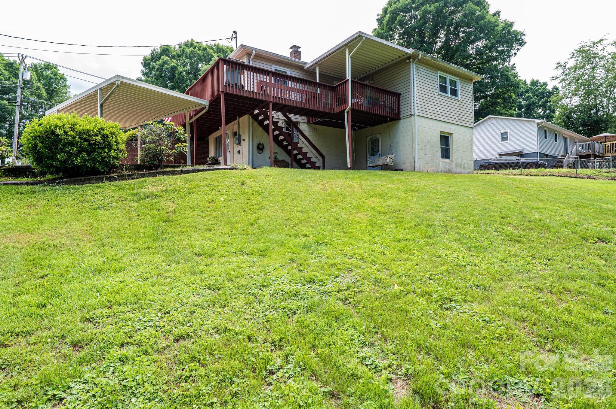 452 Swanson Drive SW — Lenoir