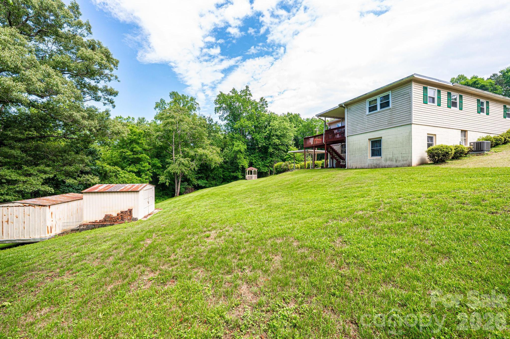452 Swanson Drive SW — Lenoir