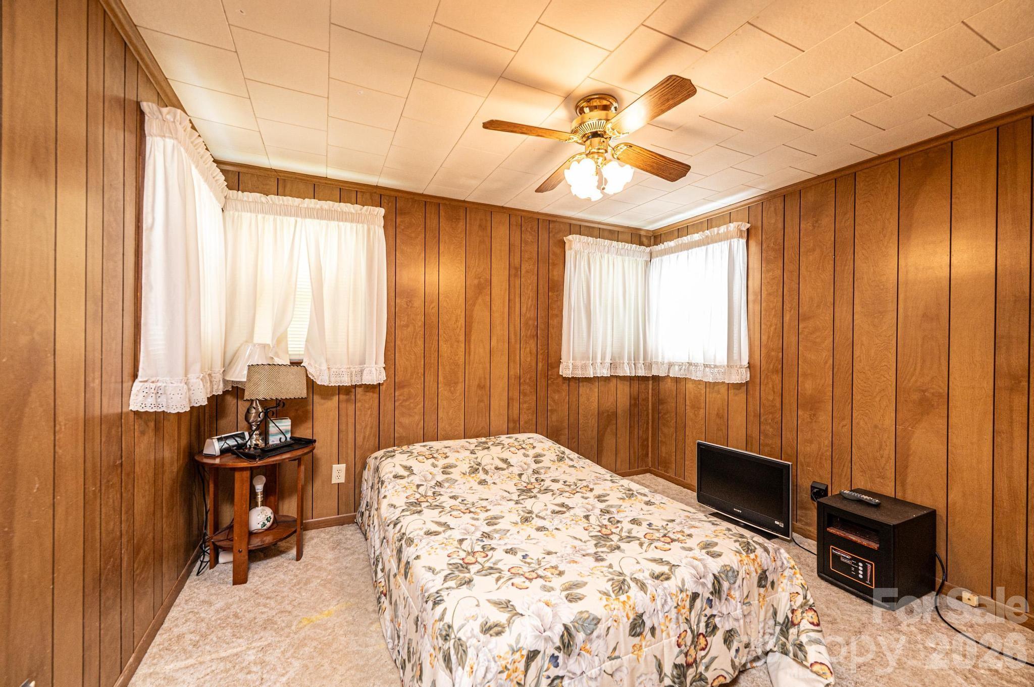 452 Swanson Drive SW — Lenoir