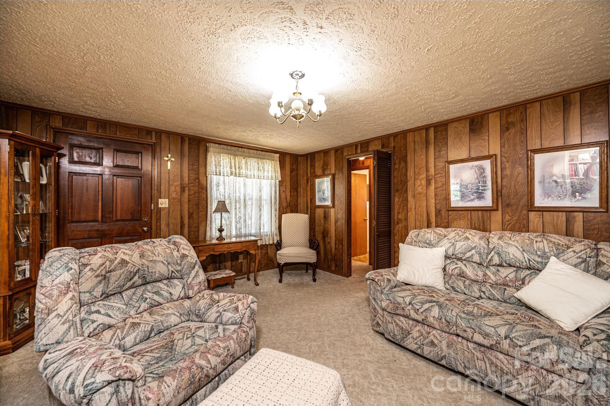 452 Swanson Drive SW — Lenoir