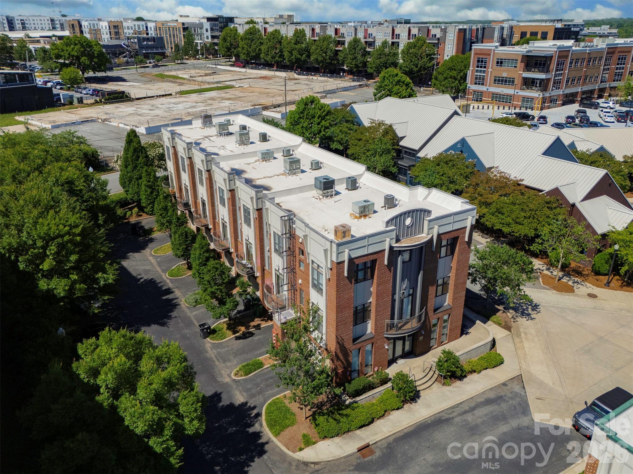 1959 Abbott Street — Charlotte