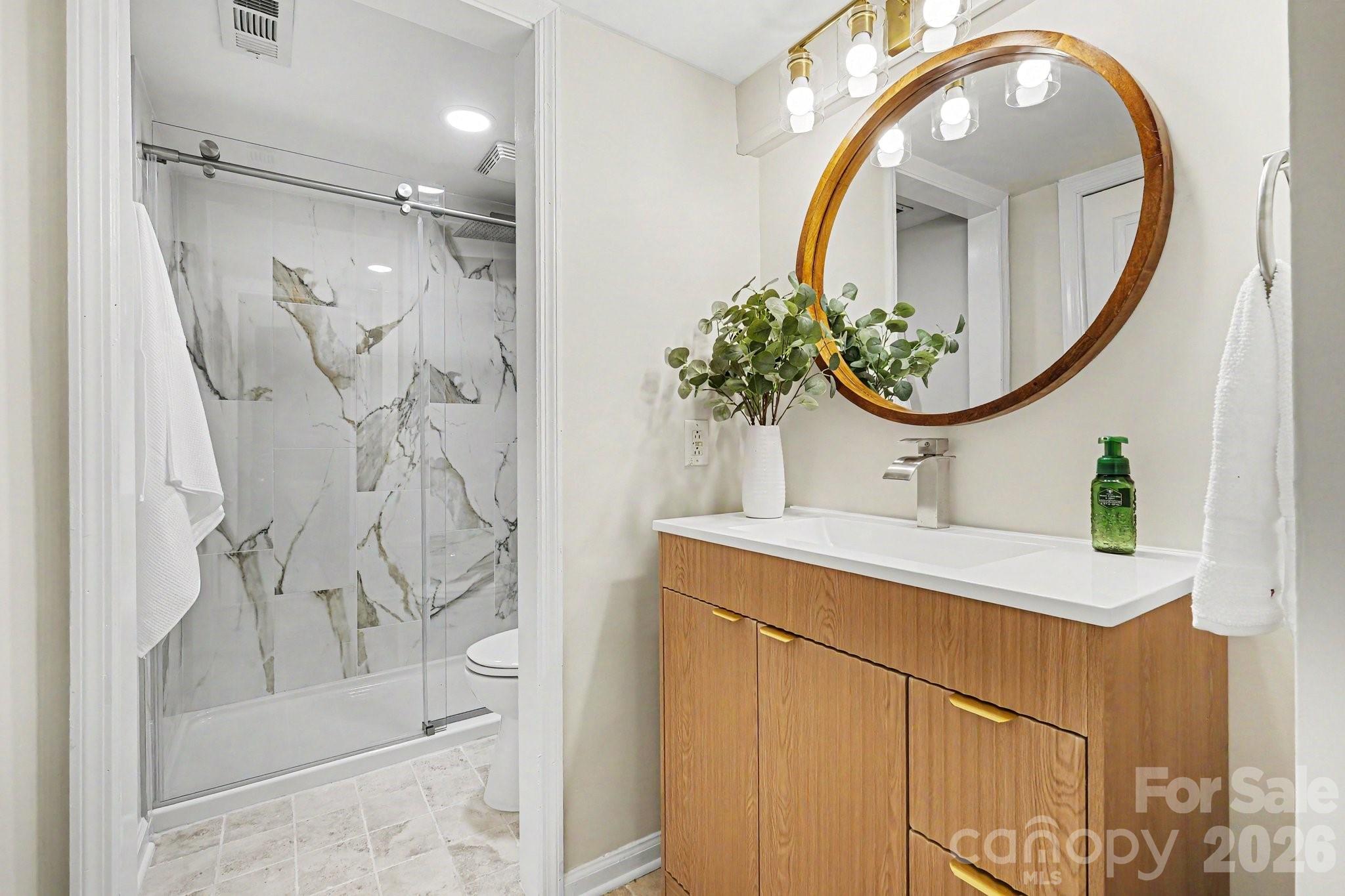 2235 Rexford Road #C — Charlotte