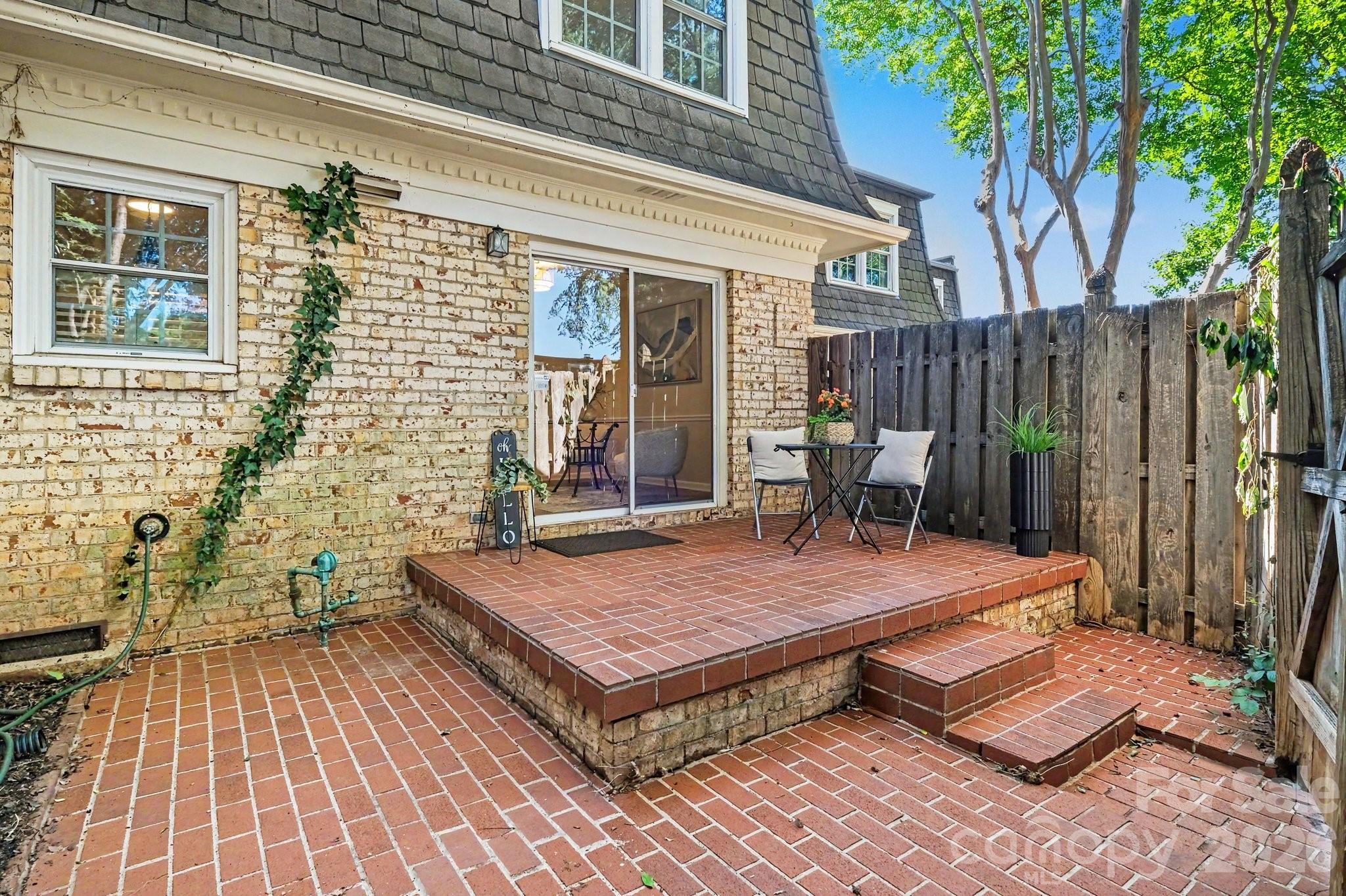 2235 Rexford Road #C — Charlotte