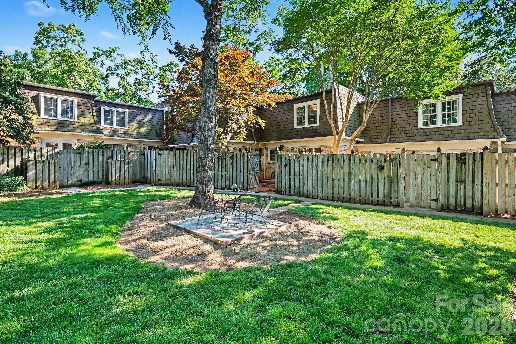 2235 Rexford Road #C — Charlotte