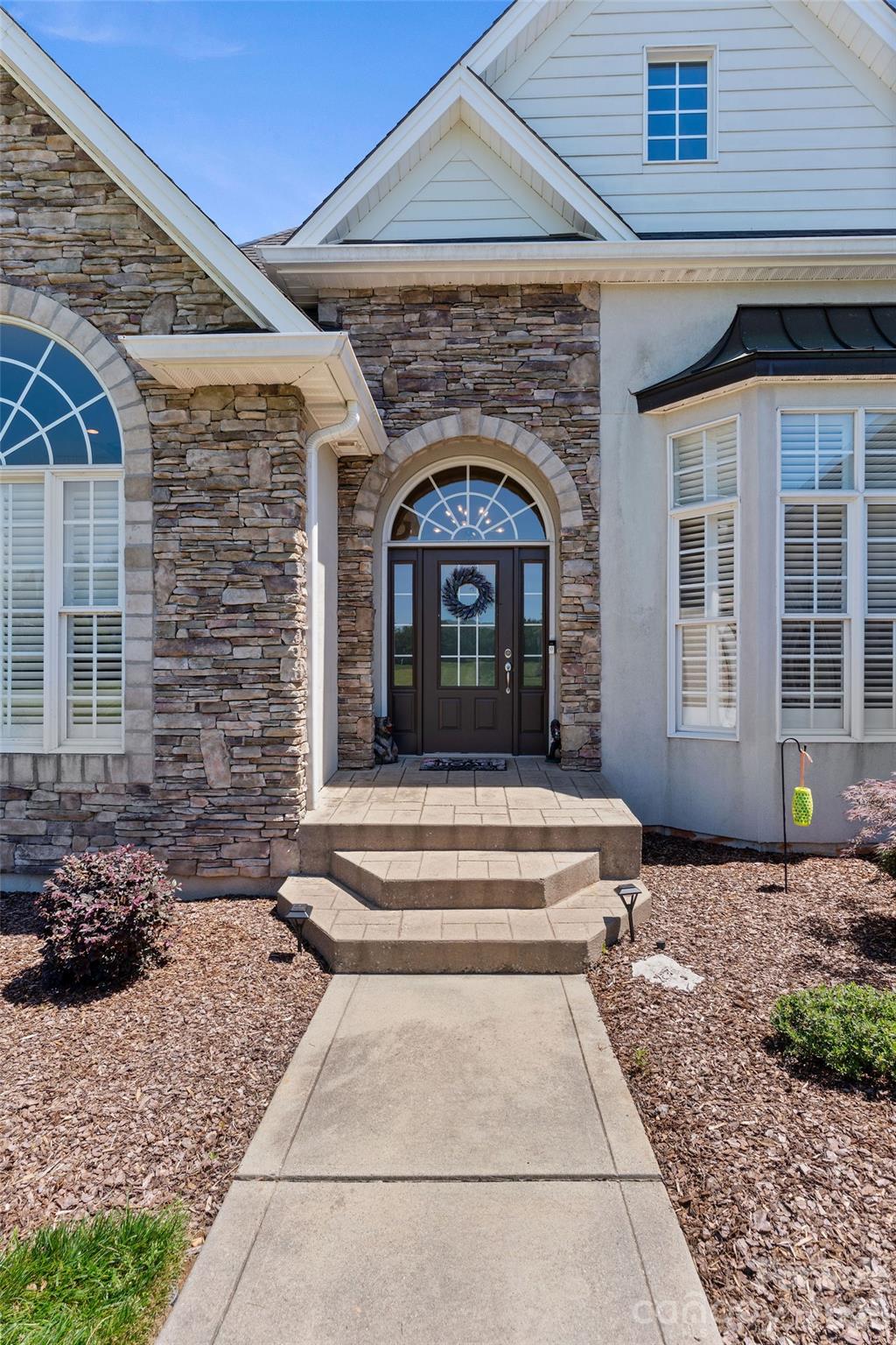 120 Augusta Lane — Shelby