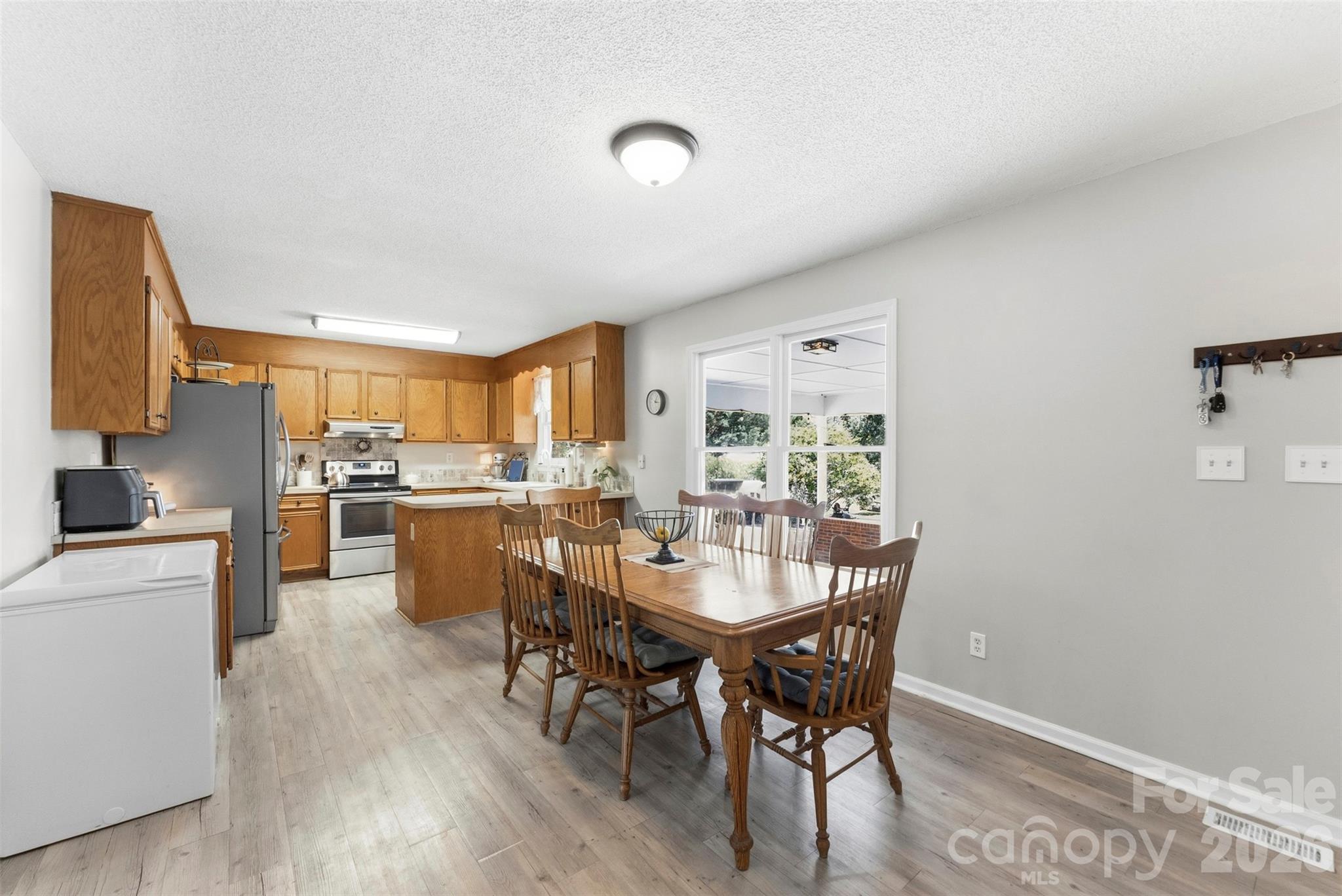 607 Elam Road — Lawndale