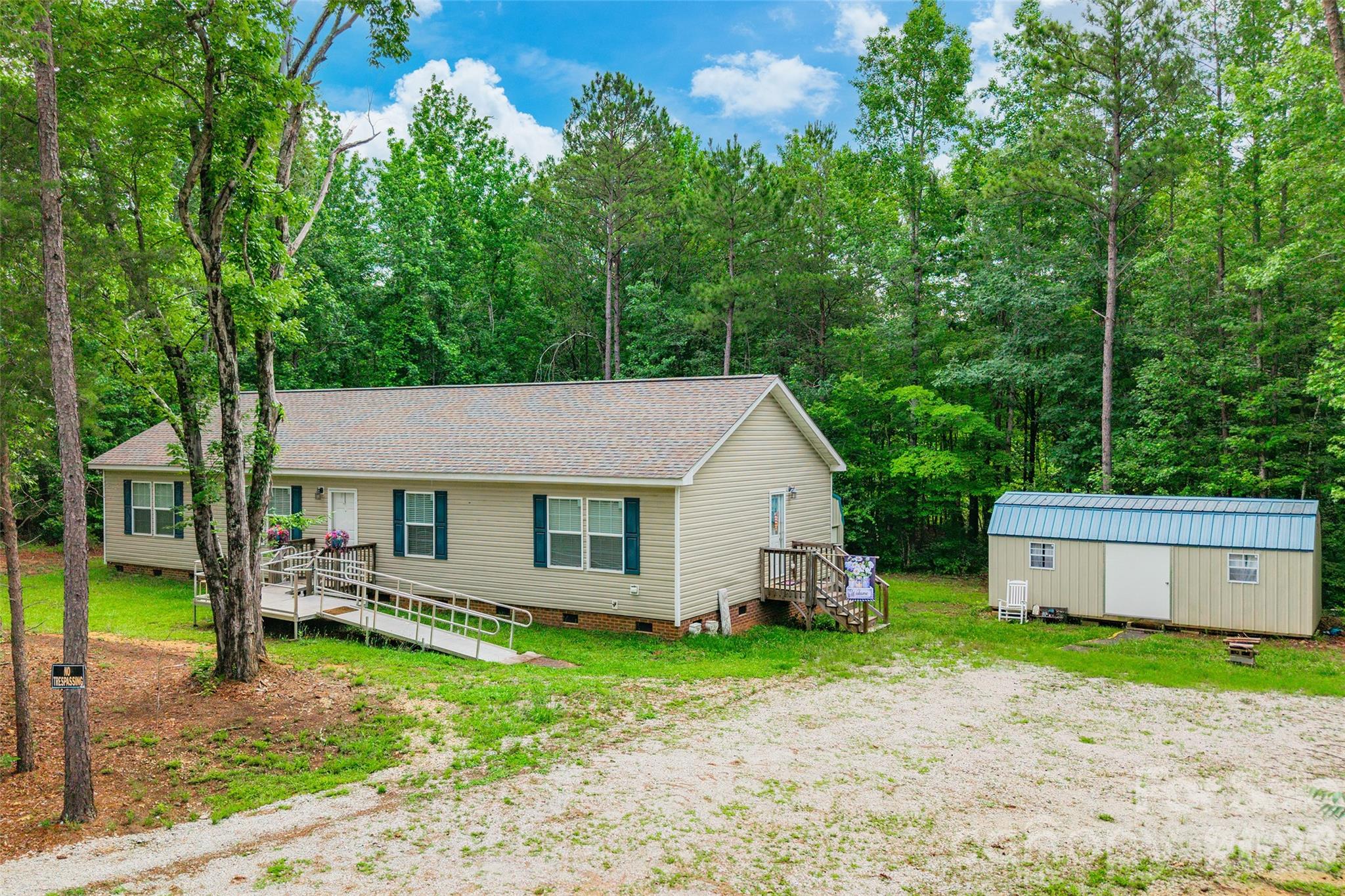 3427 Bethel Boat Landing Road — Lancaster