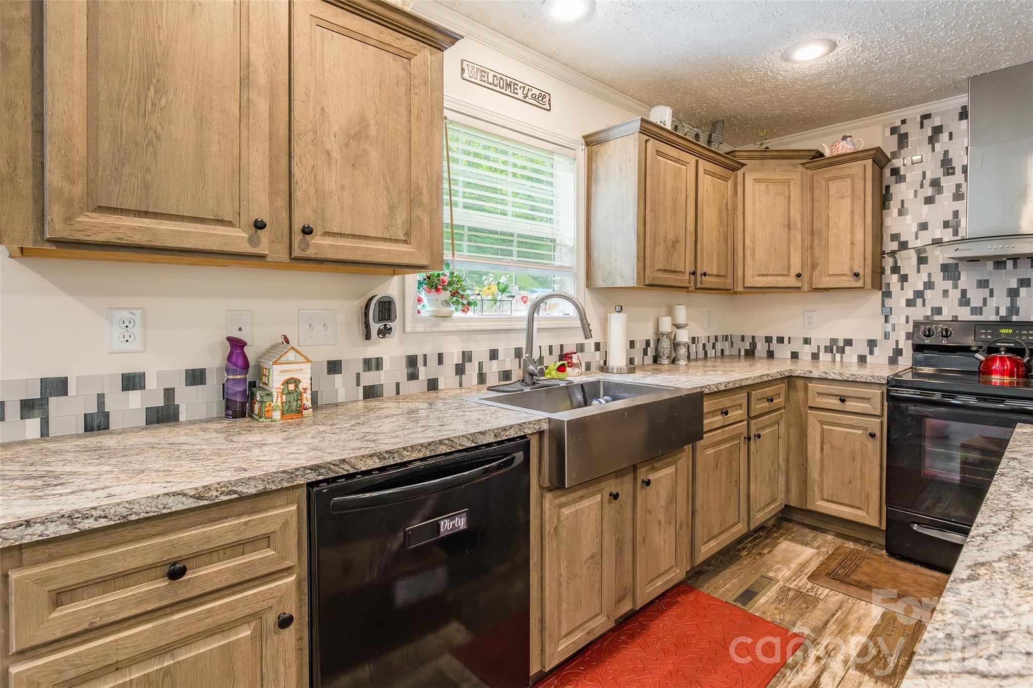 3427 Bethel Boat Landing Road — Lancaster