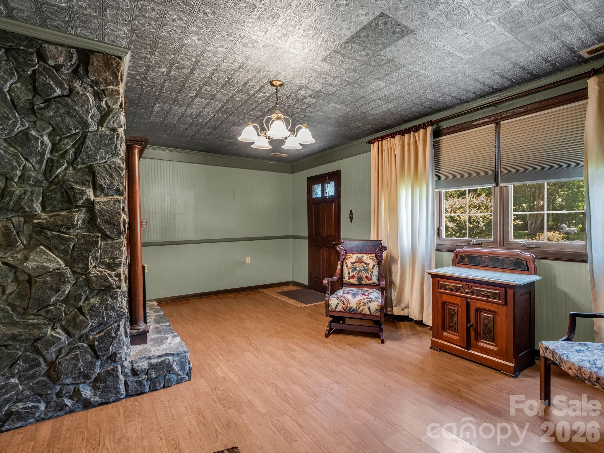 2302 Crosby Drive — Shelby