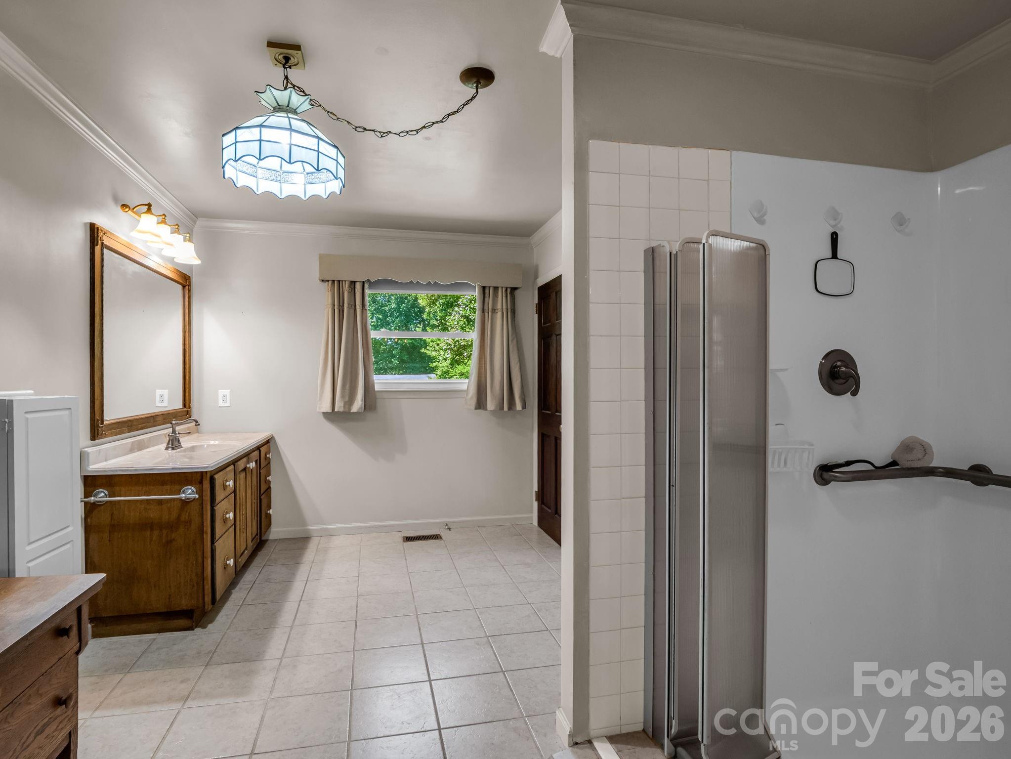 2302 Crosby Drive — Shelby