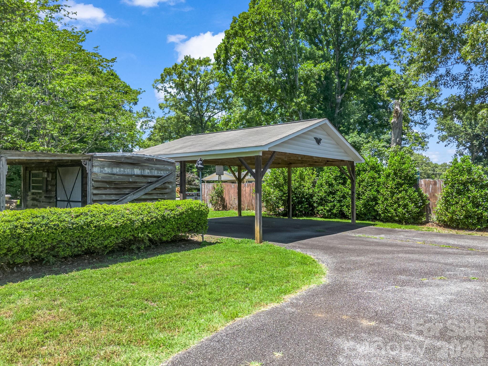 2302 Crosby Drive — Shelby