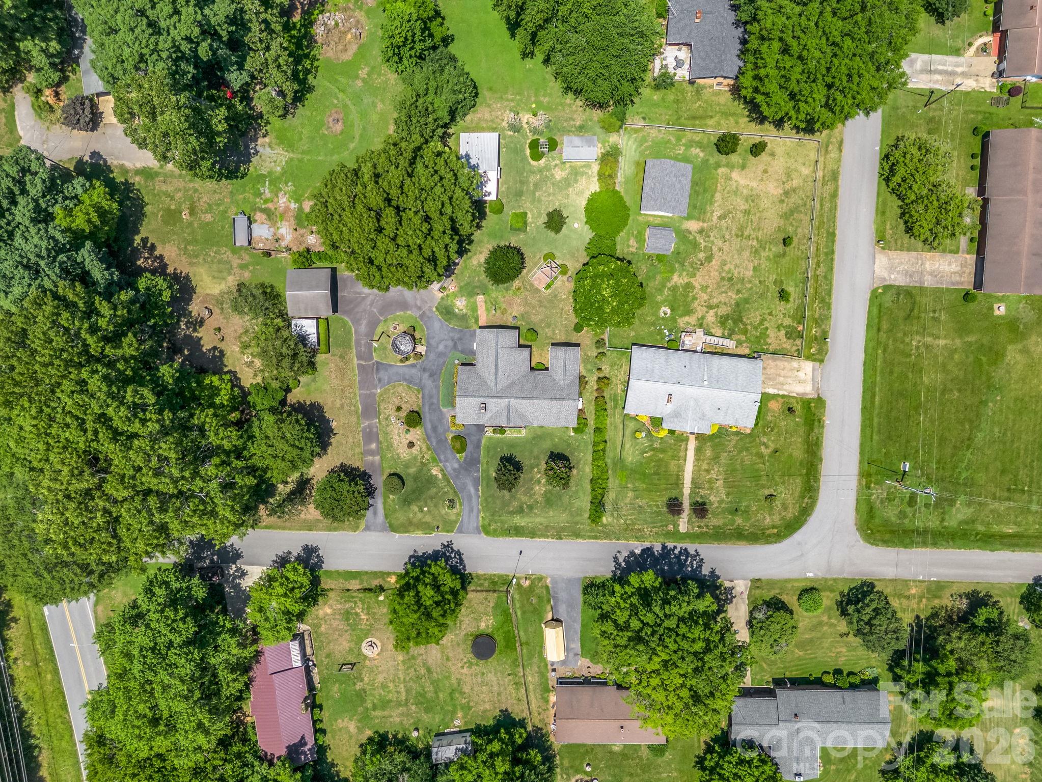 2302 Crosby Drive — Shelby