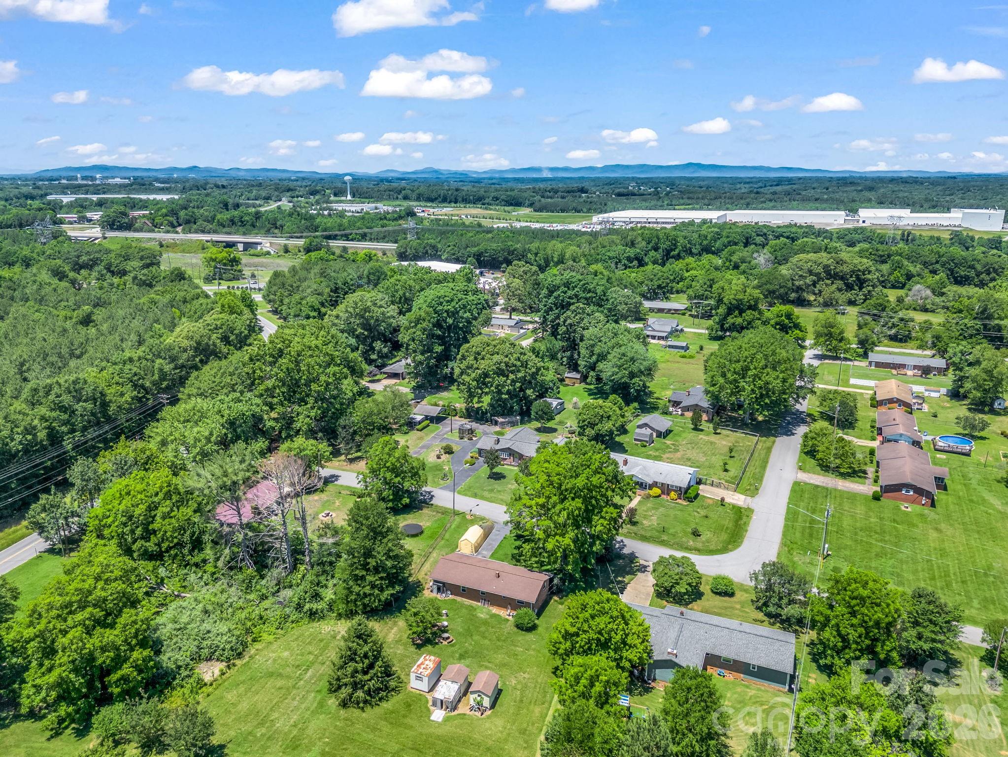 2302 Crosby Drive — Shelby
