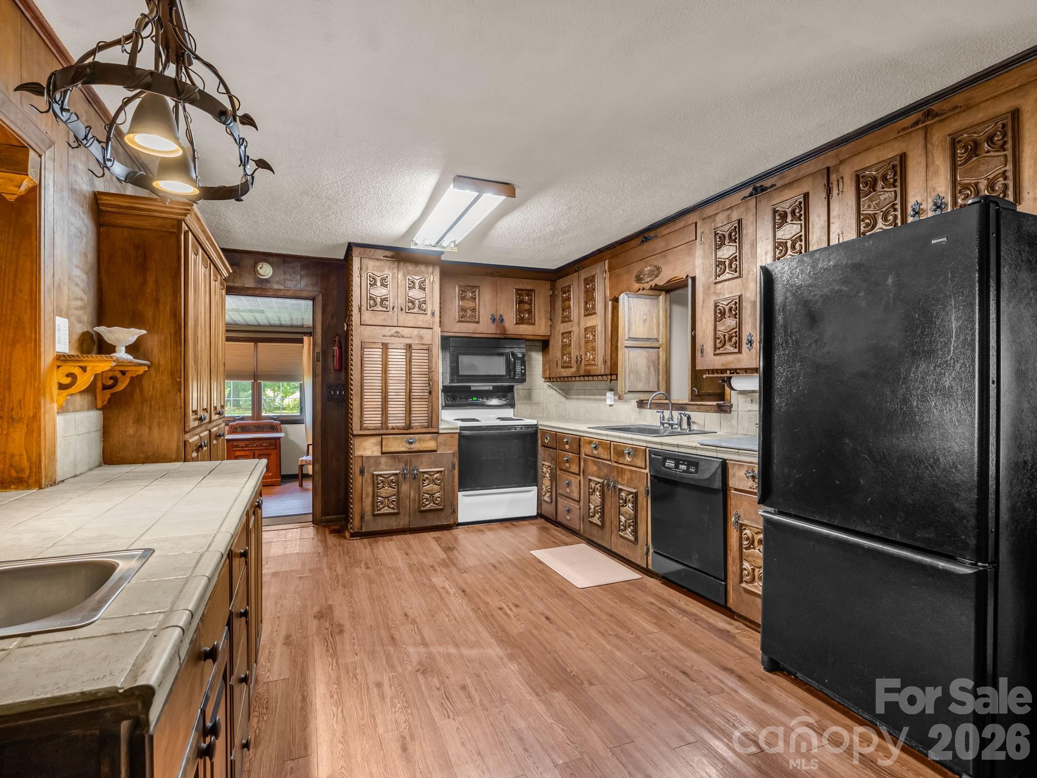 2302 Crosby Drive — Shelby