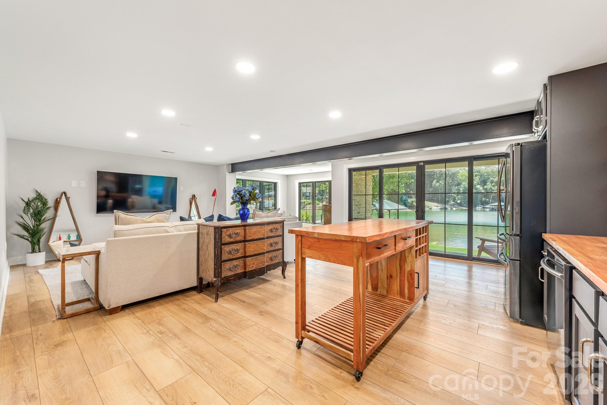 445 Sundown Road — Mooresville