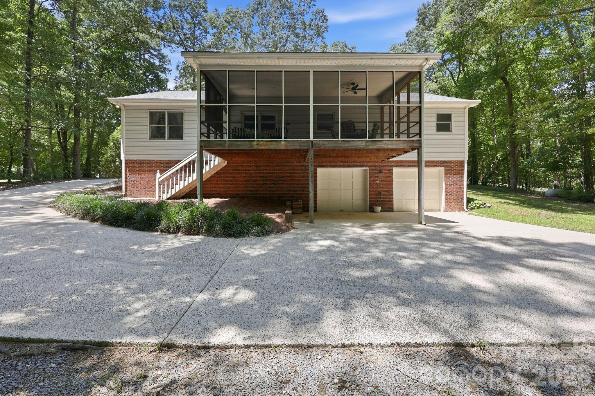 31648 Ameron Circle — Albemarle