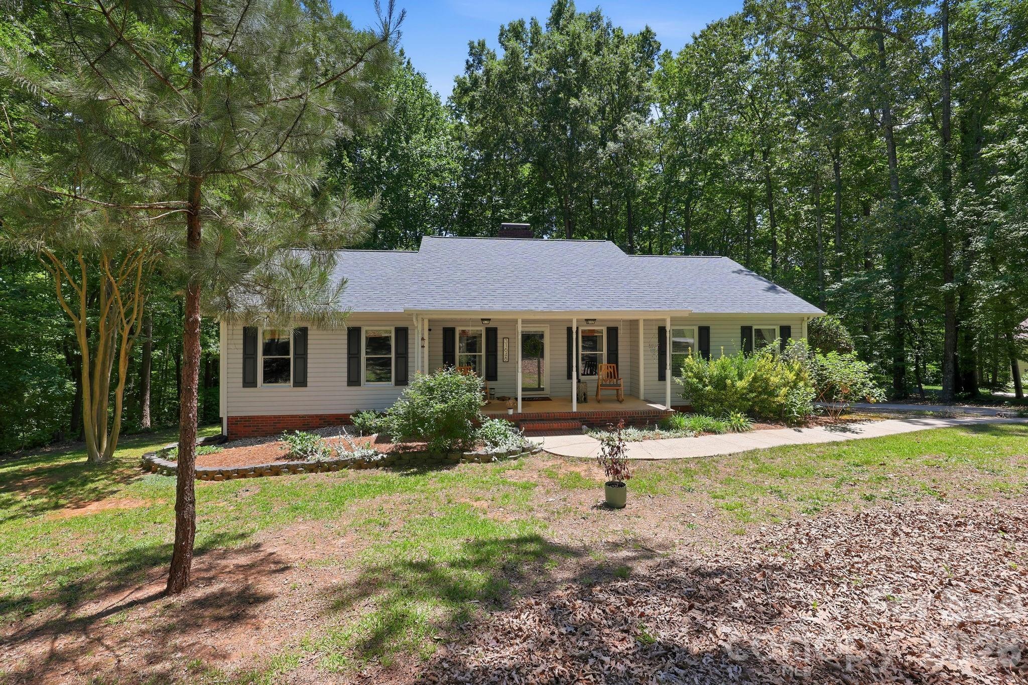 31648 Ameron Circle — Albemarle