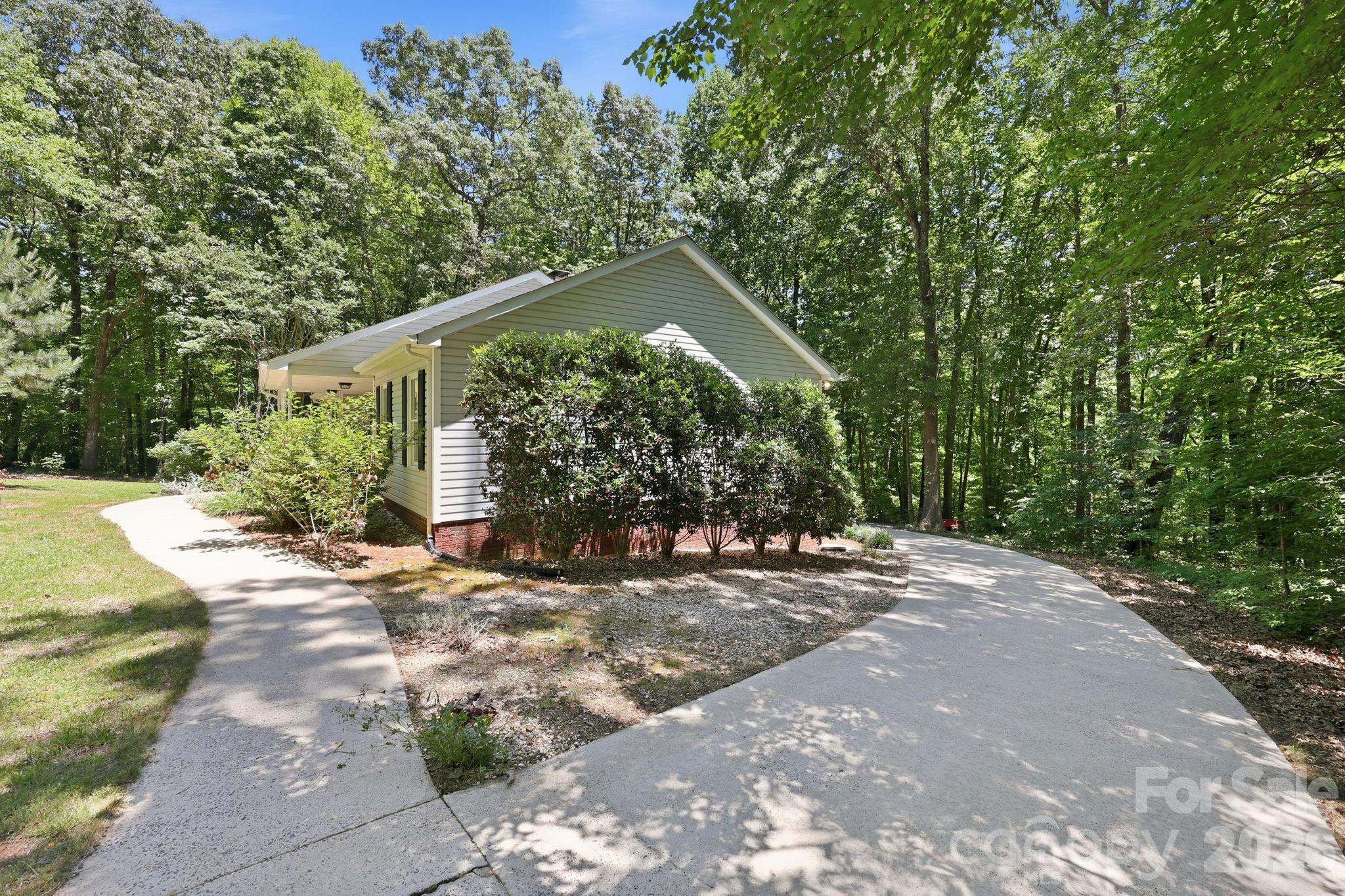 31648 Ameron Circle — Albemarle