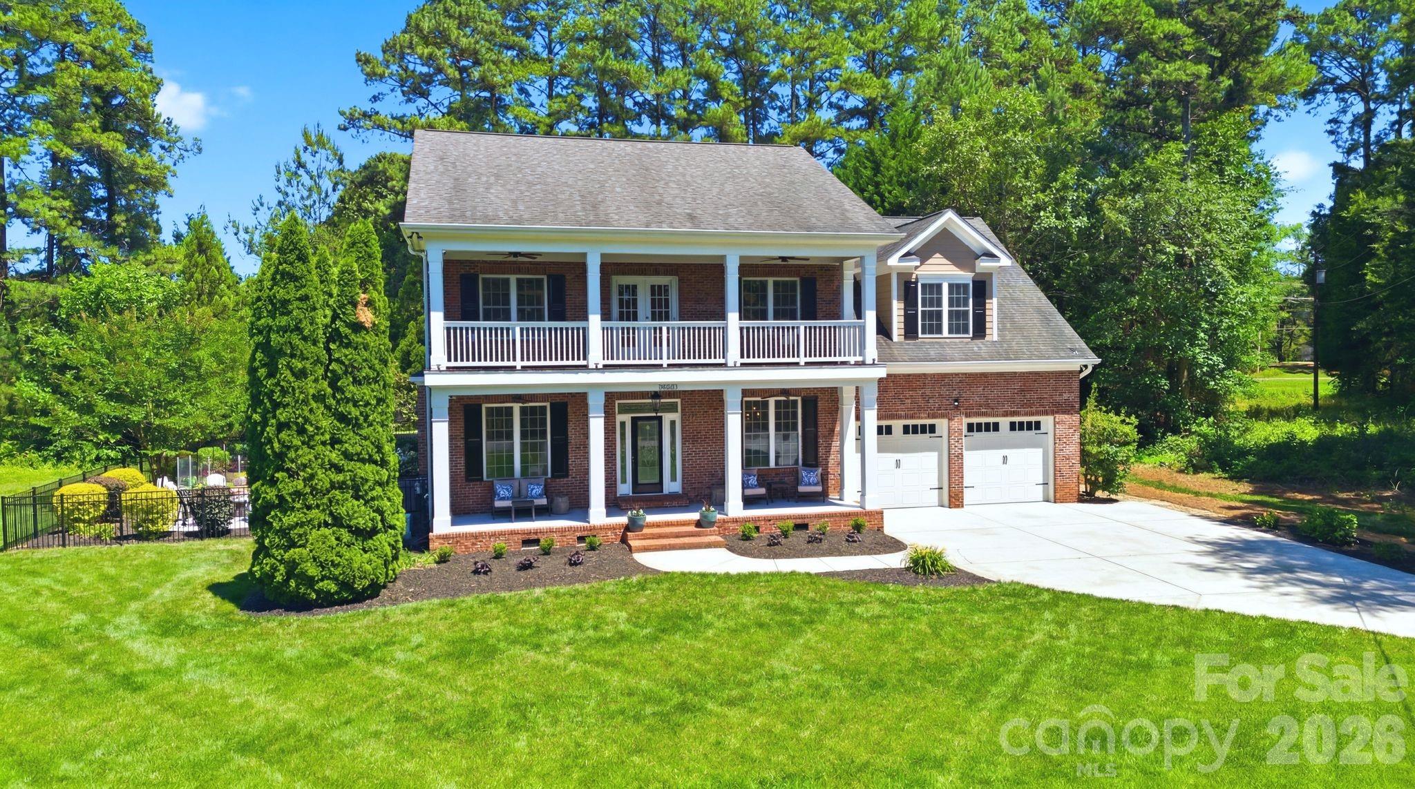 16000 Sunset Drive — Huntersville