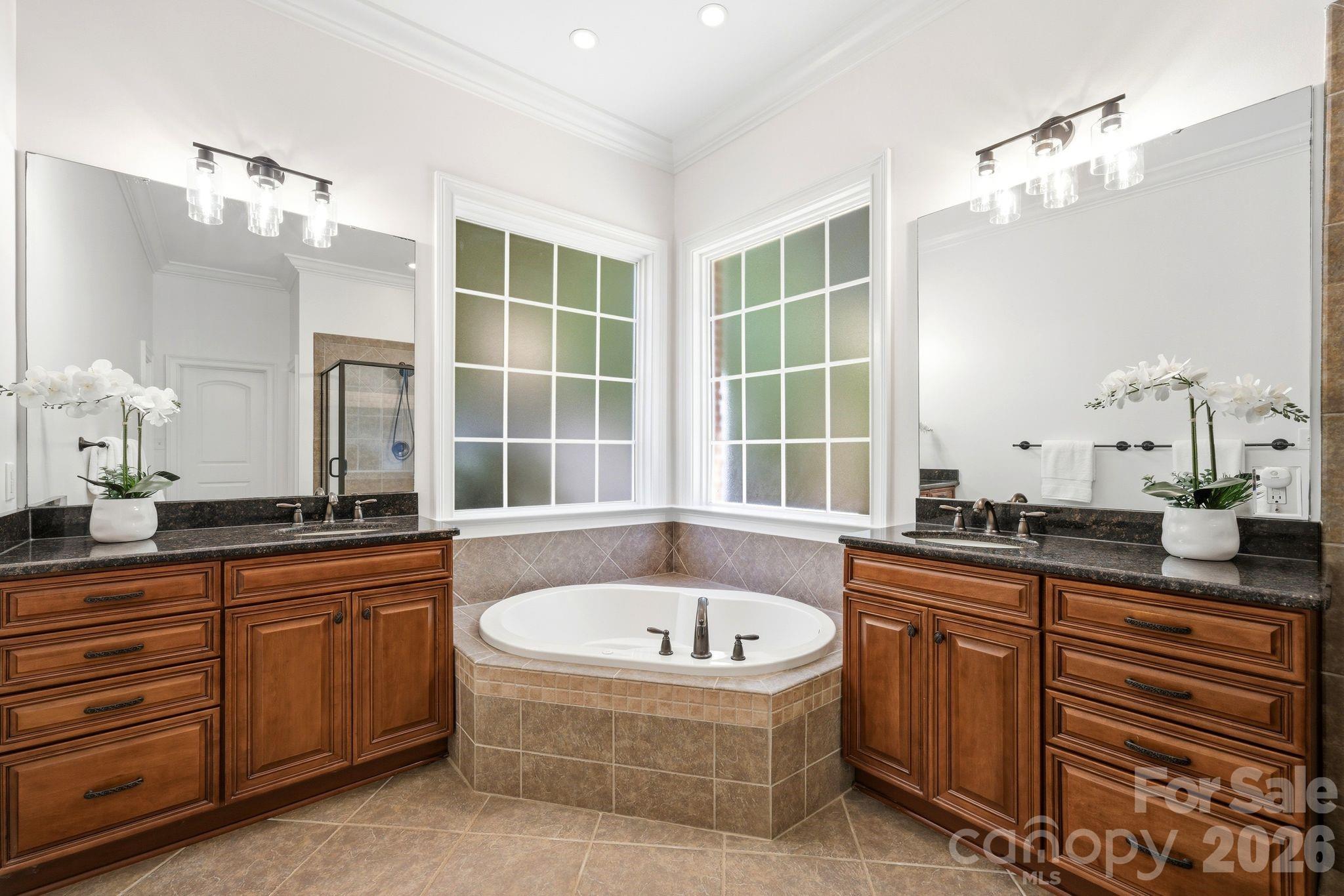 16000 Sunset Drive — Huntersville