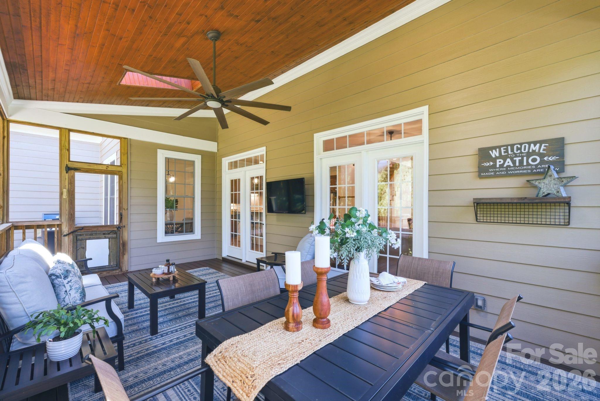 16000 Sunset Drive — Huntersville