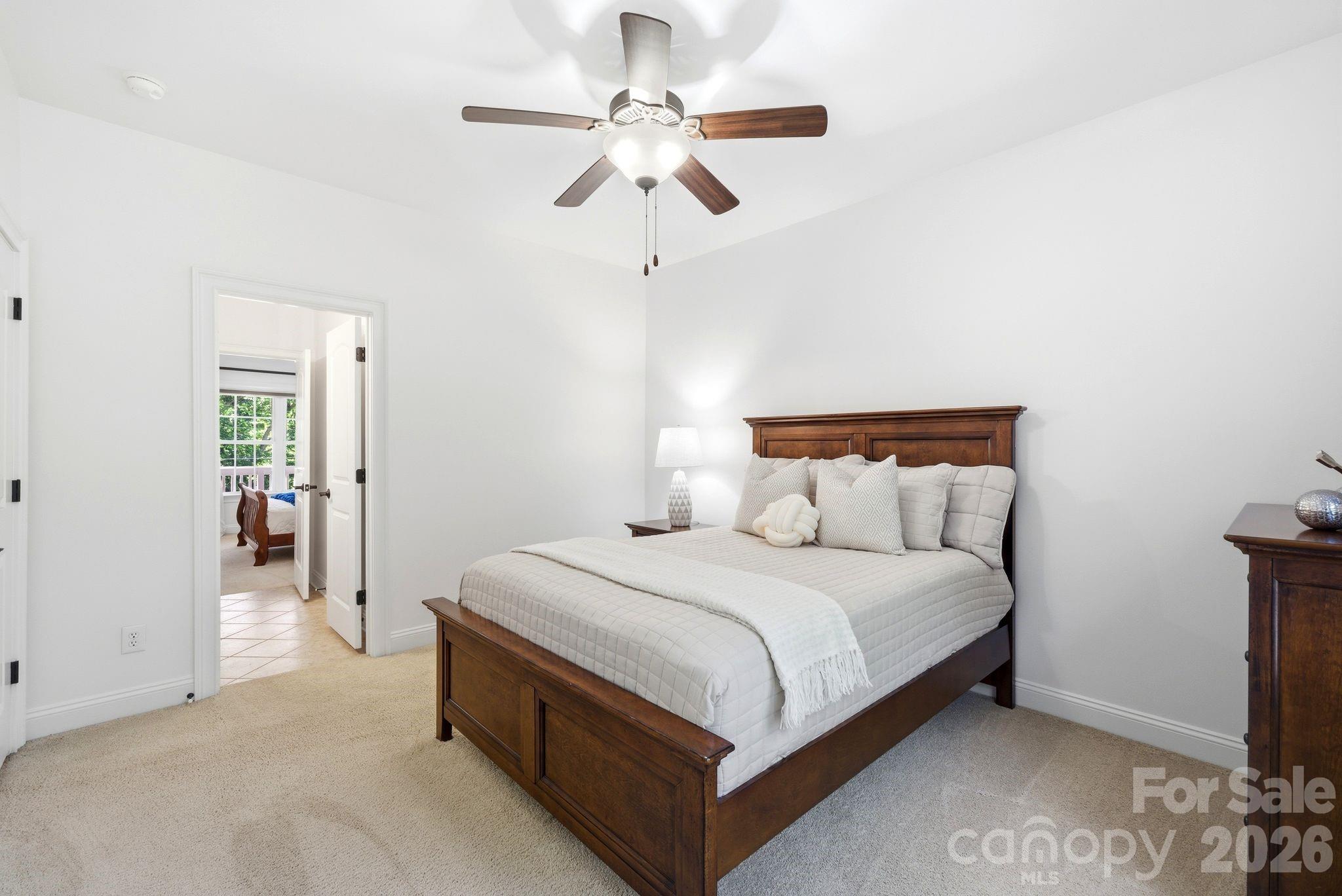16000 Sunset Drive — Huntersville