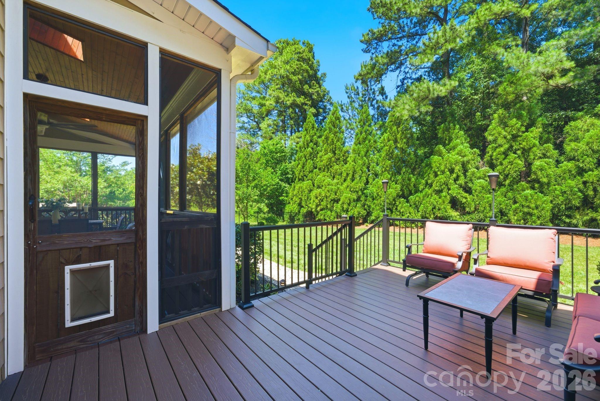 16000 Sunset Drive — Huntersville