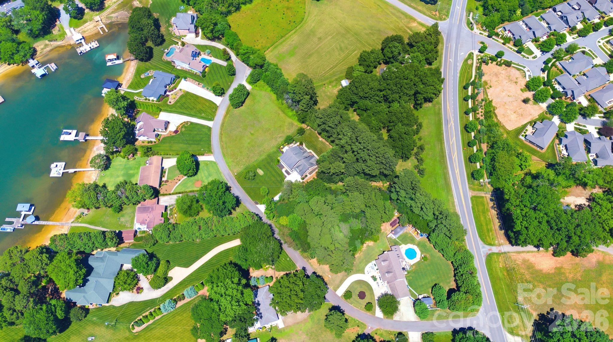16000 Sunset Drive — Huntersville