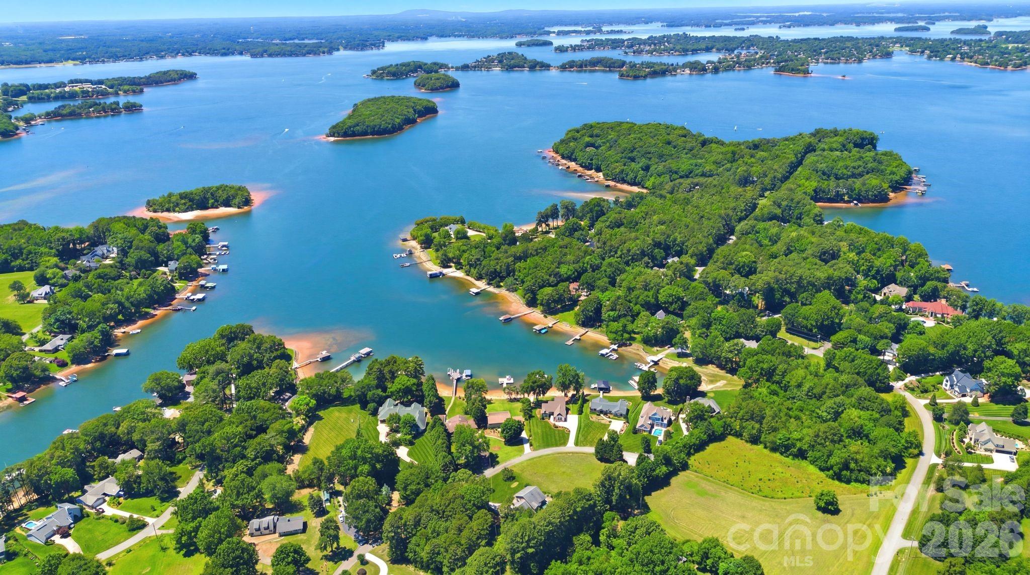 16000 Sunset Drive — Huntersville
