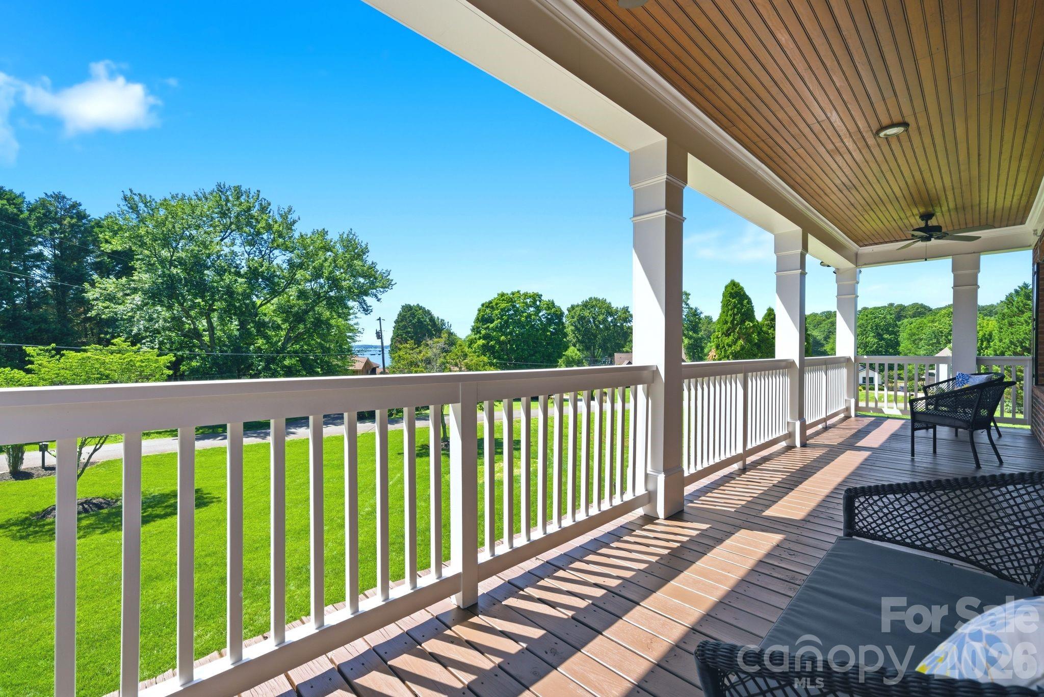 16000 Sunset Drive — Huntersville