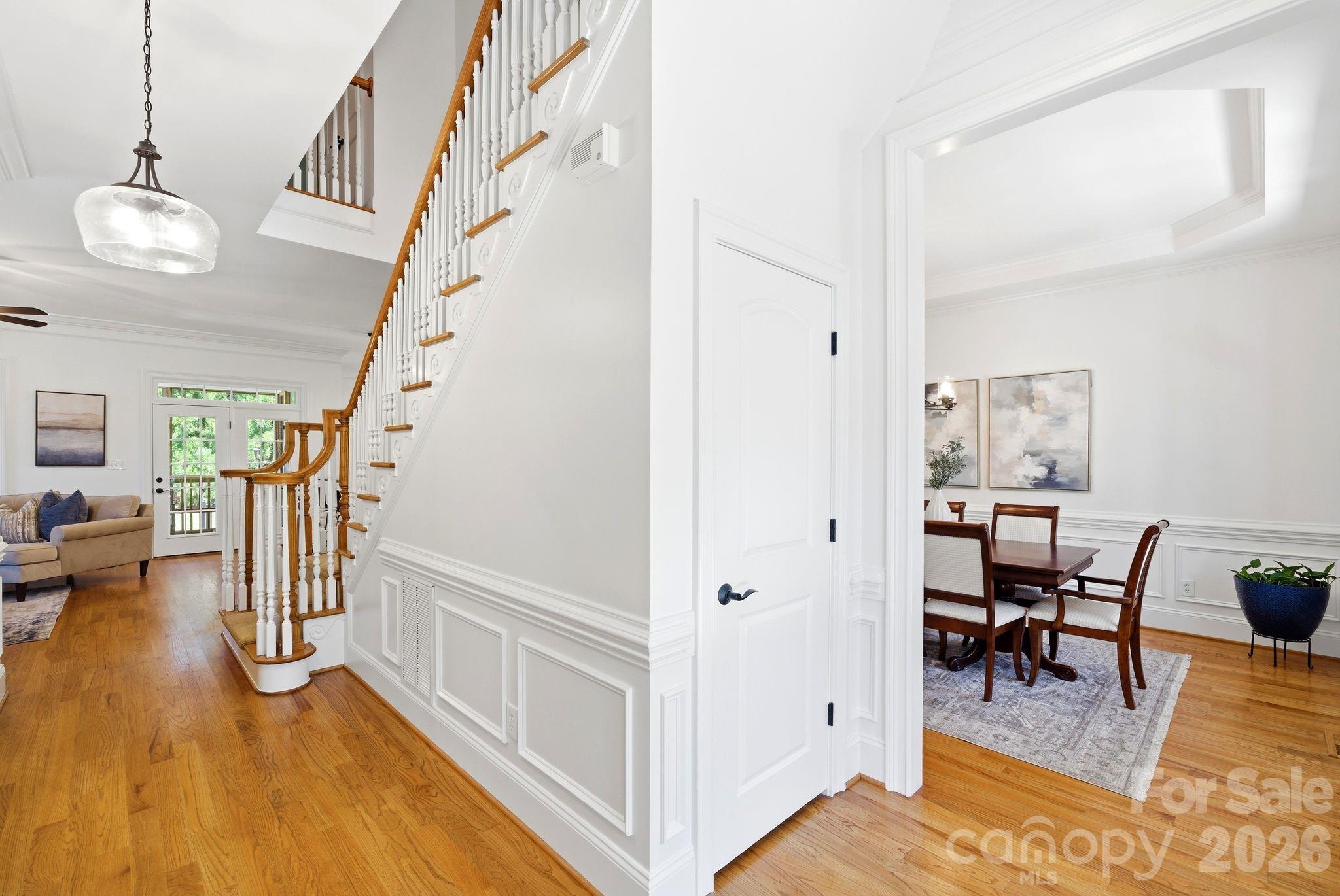 16000 Sunset Drive — Huntersville