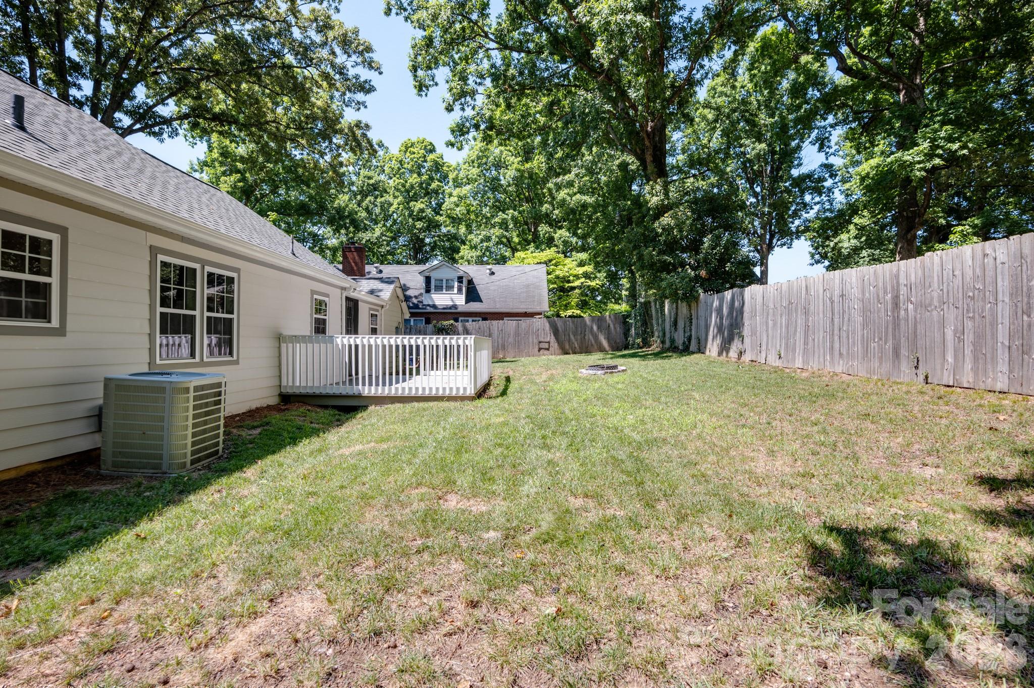 410 N Cannon Boulevard — Kannapolis