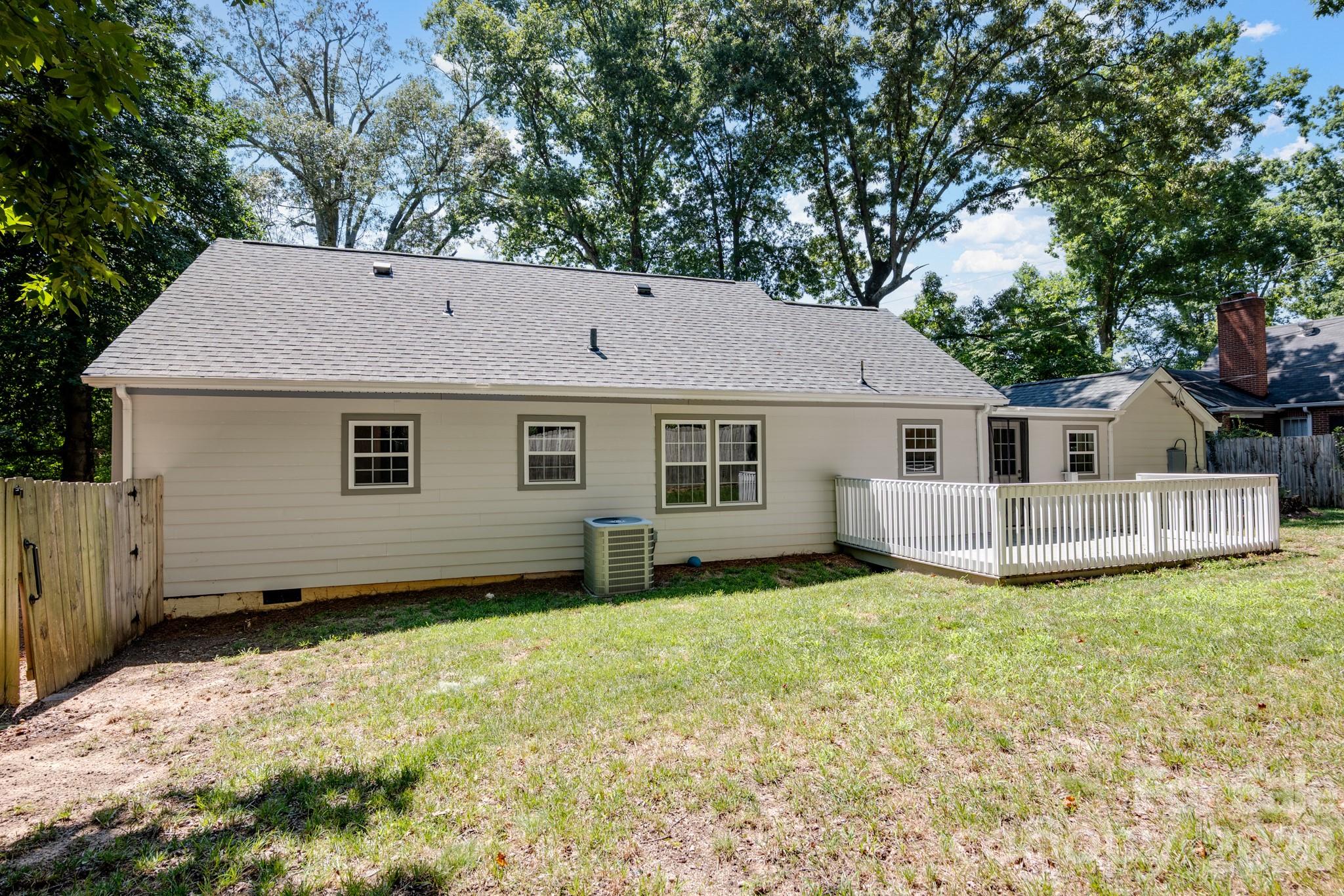 410 N Cannon Boulevard — Kannapolis