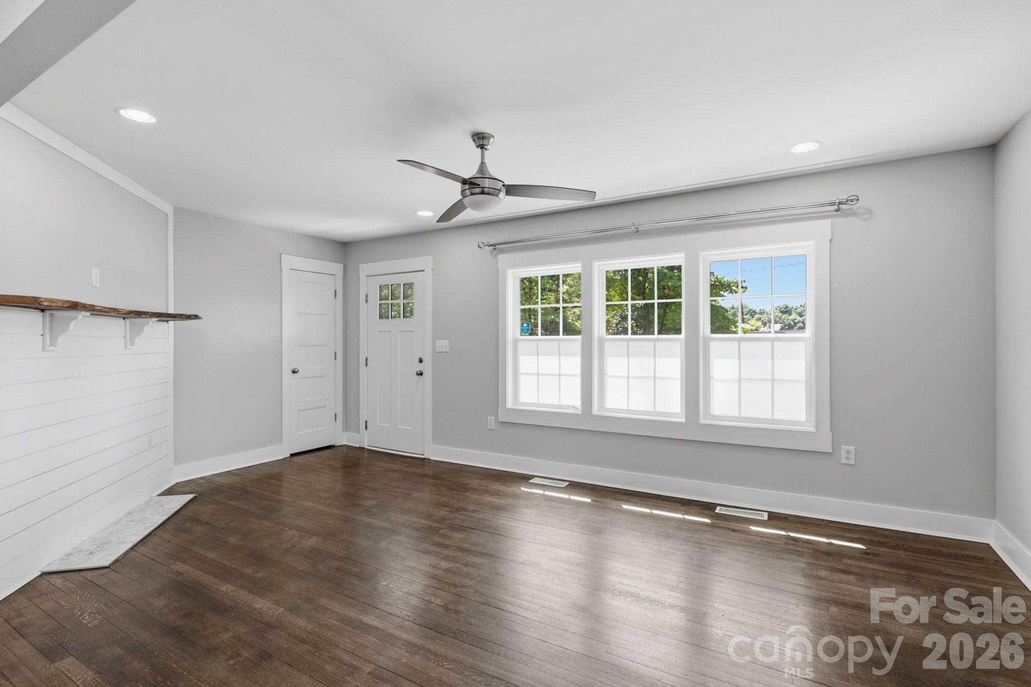 410 N Cannon Boulevard — Kannapolis