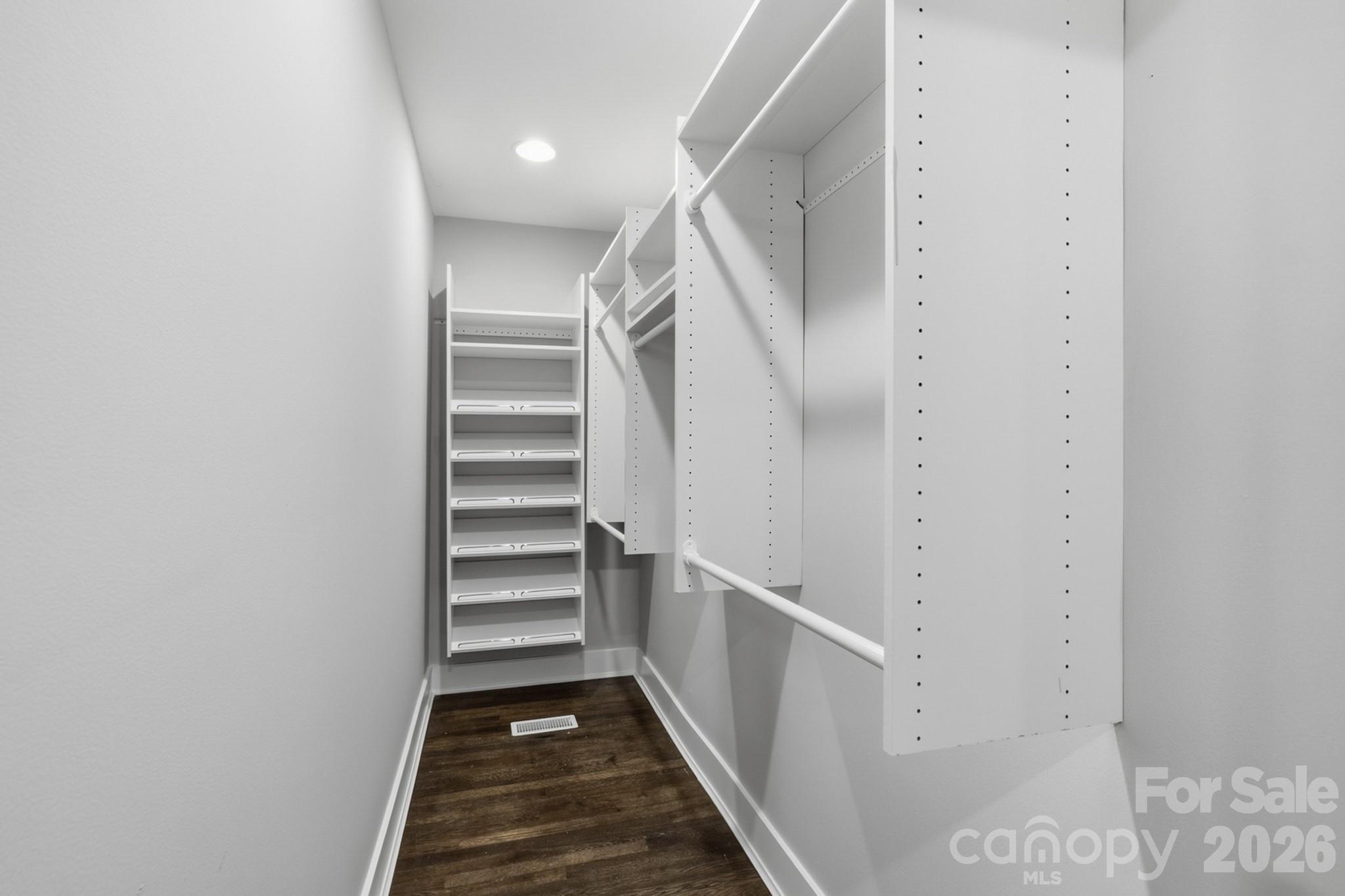 410 N Cannon Boulevard — Kannapolis